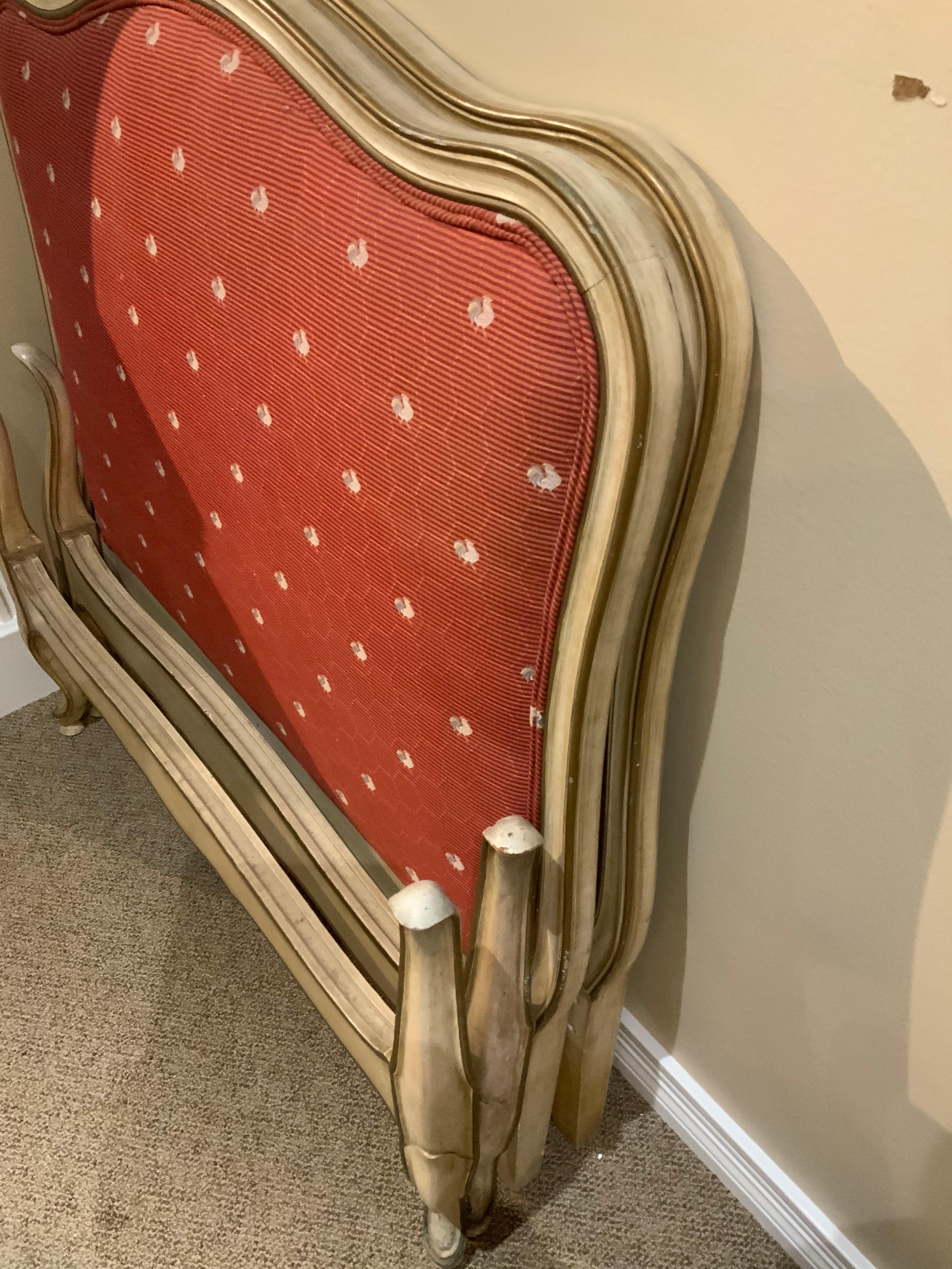 Twin French bedframes, antique painted finish In Good Condition For Sale In Houston, TX