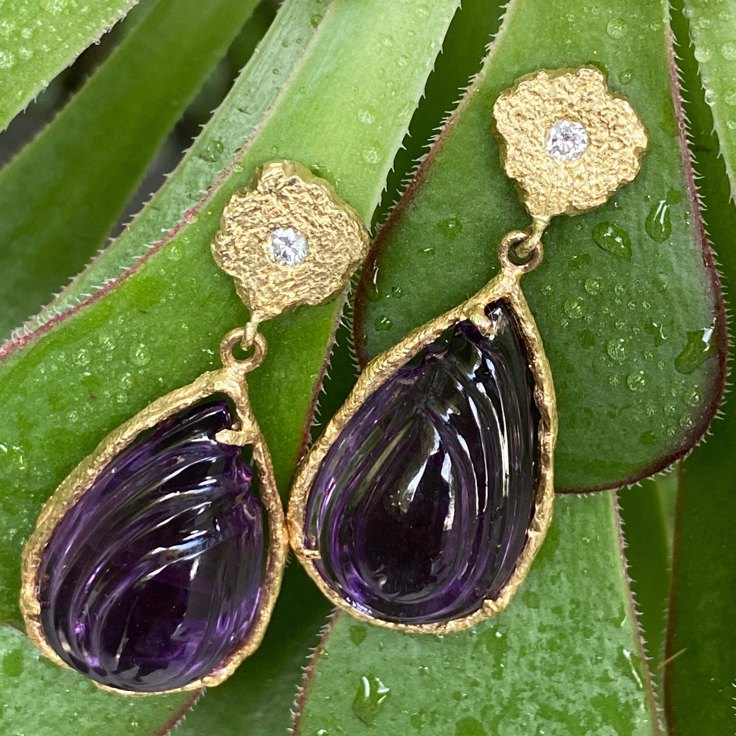 Contemporary Carved Amethyst Teardrop Earrings in 18 Karat Gold with Diamond Accents For Sale