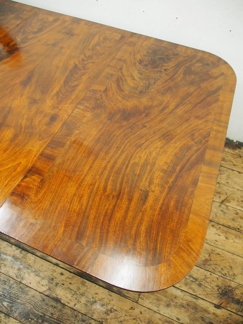 Twin Pillar Dining Table Attributed to William Trotter, circa 1815 For Sale 6