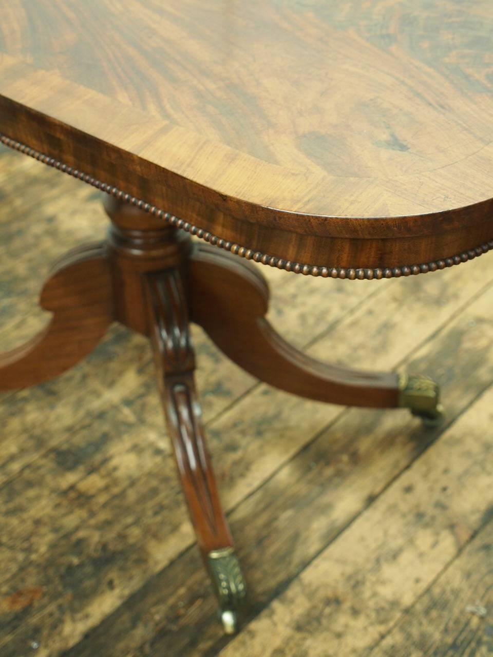 Early 19th Century Twin Pillar Dining Table Attributed to William Trotter, circa 1815 For Sale