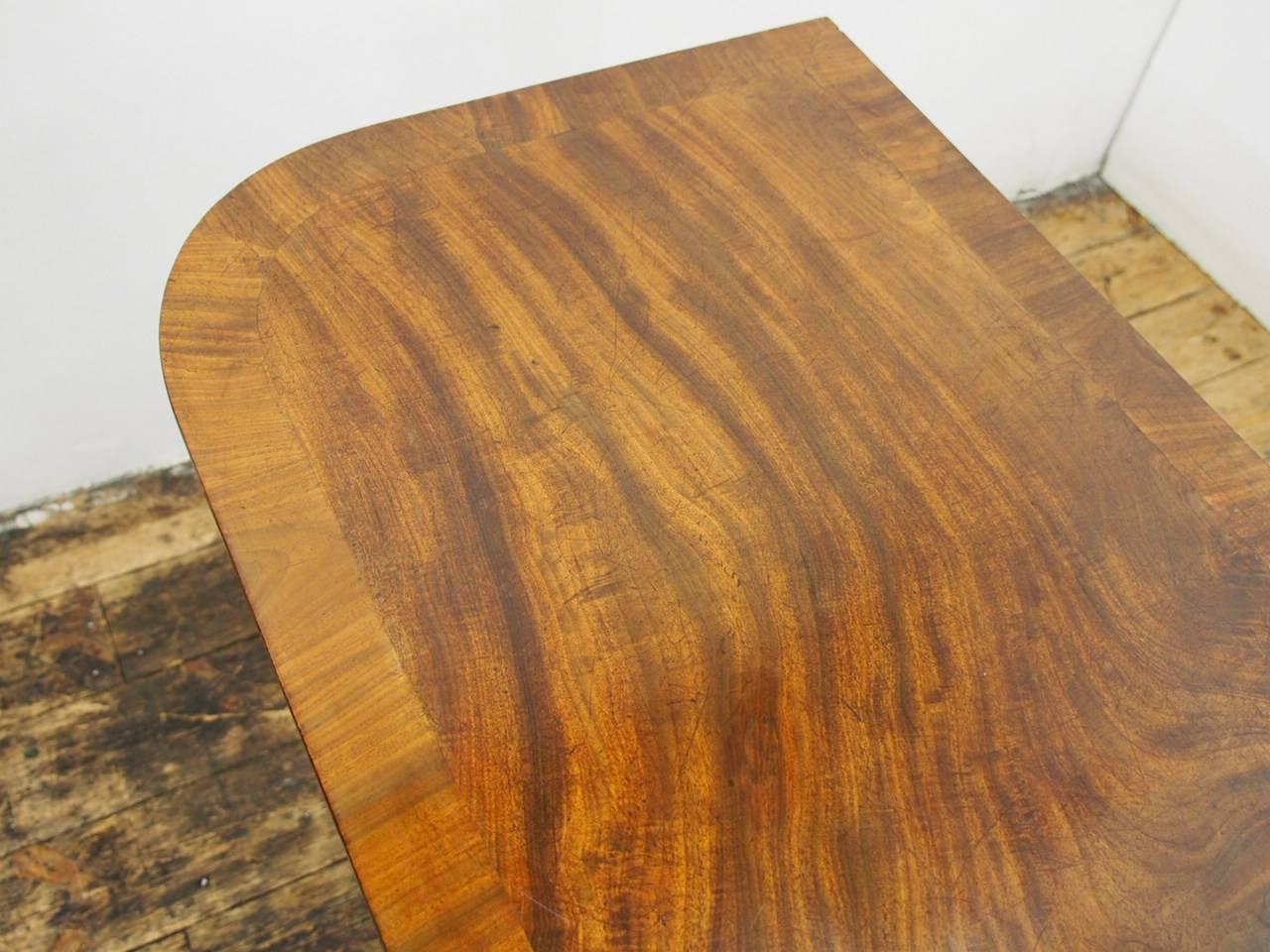 Twin Pillar Dining Table Attributed to William Trotter, circa 1815 For Sale 1