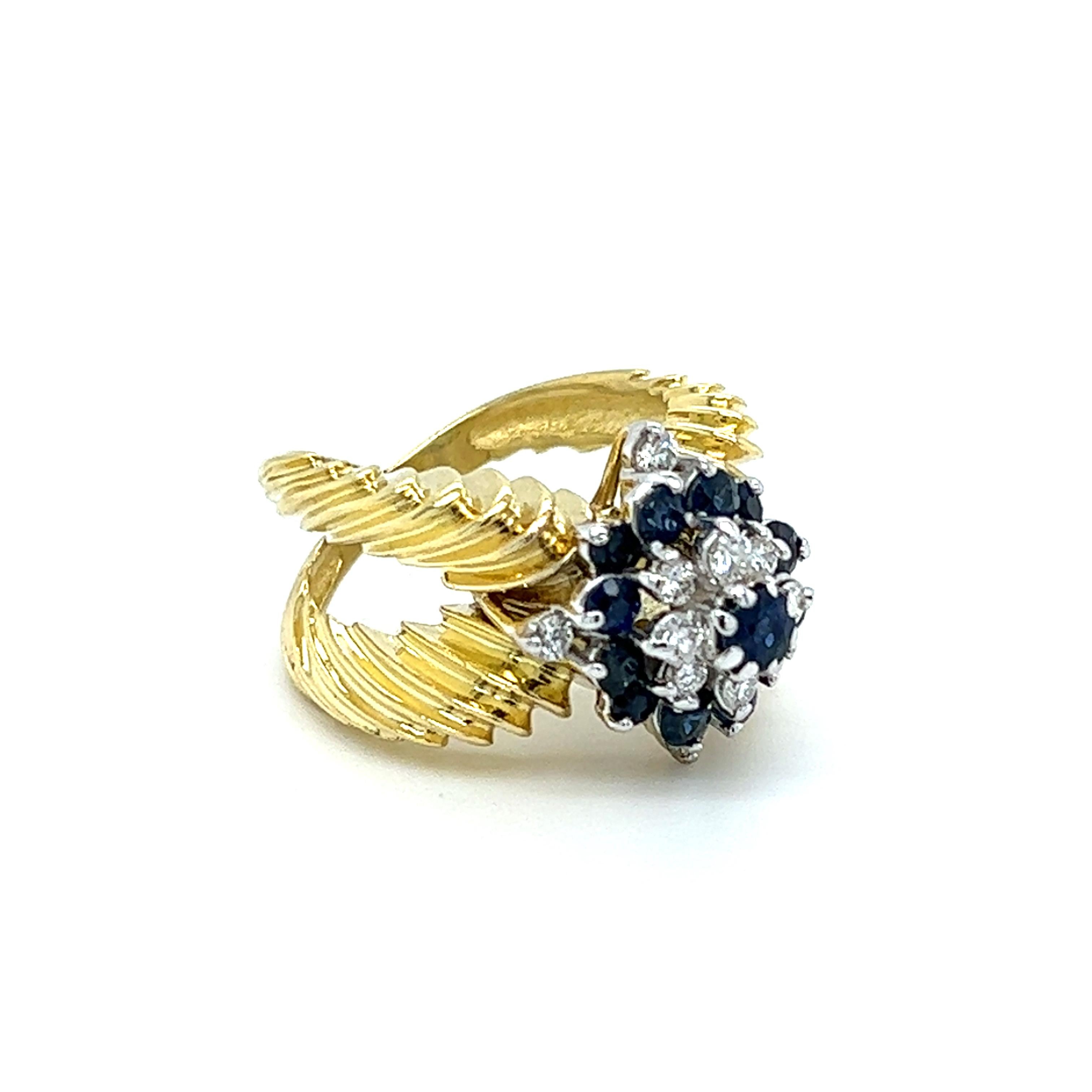 Contemporary Twin Shank Sapphire and Diamond Ring in 18K Yellow Gold  For Sale