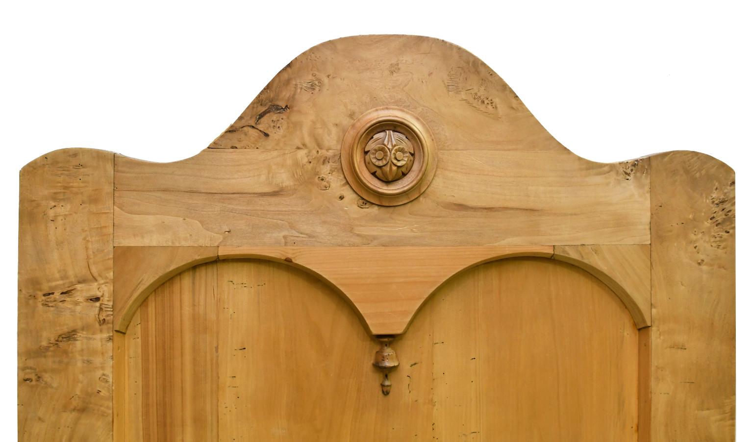 Twin-Size Austrian Biedermeier Bed in Burled Olive Root Wood, circa 1830 3