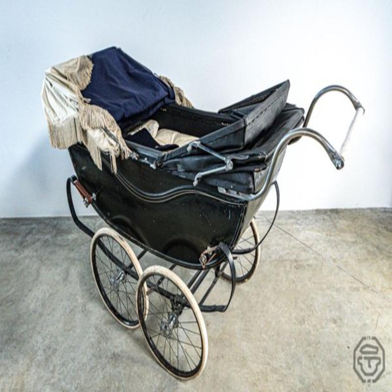 Poussette double de Millson, années 1930 en vente 5