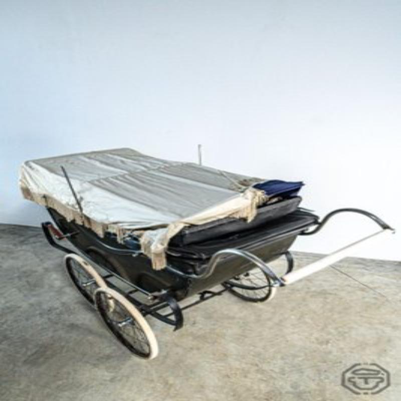 Poussette double de Millson, années 1930 en vente 9