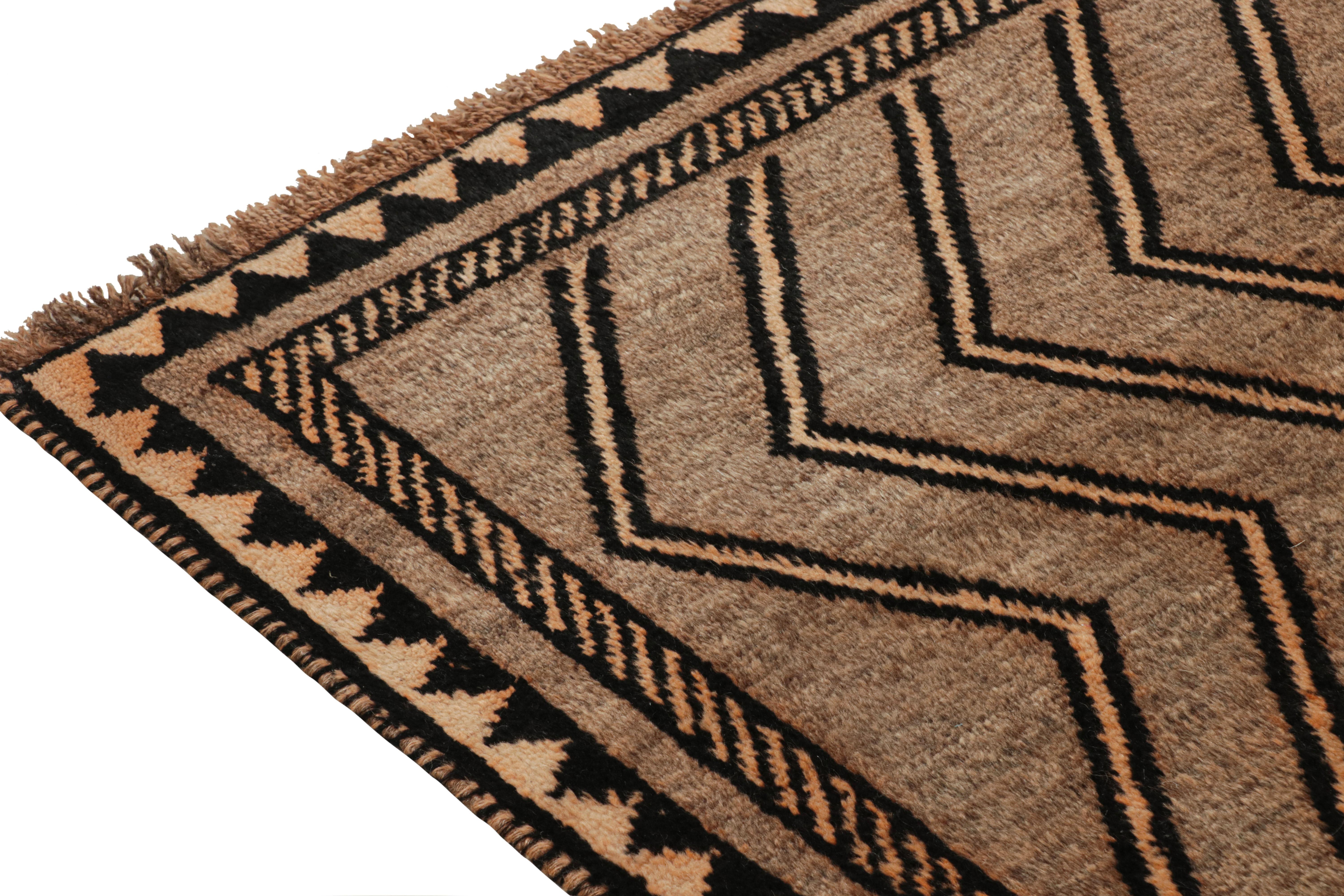 Twin Vintage Gabbeh Tribal Rugs in Beige with Chevron Patterns, by Rug & Kilim In Good Condition For Sale In Long Island City, NY