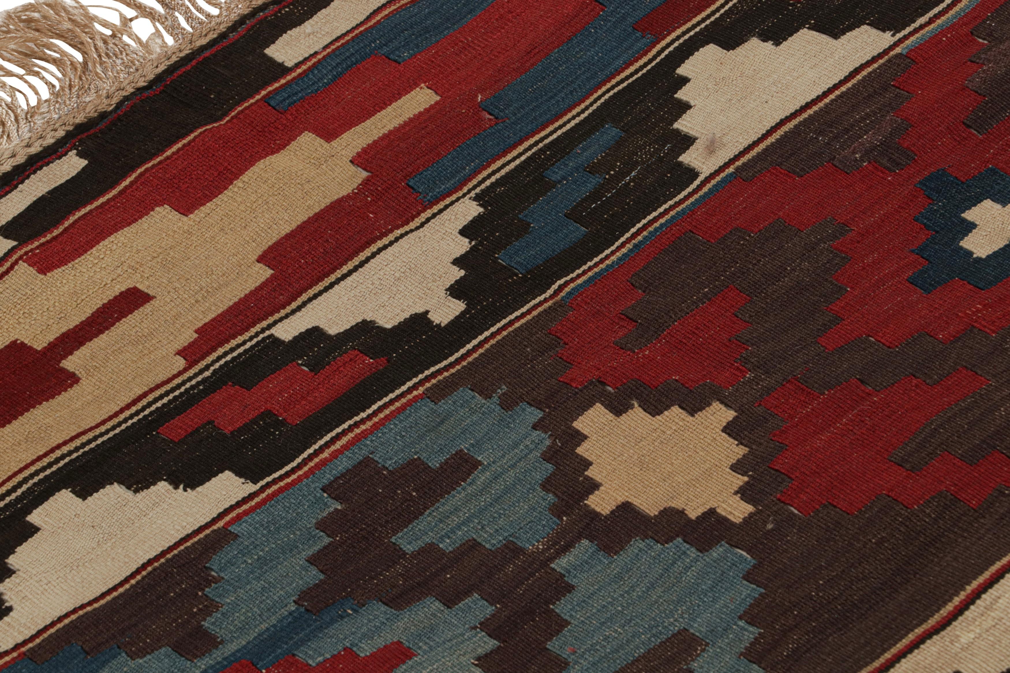 Twin Vintage Persian Kilim Läufer Teppiche mit geometrischen Mustern, von Rug & Kilim (Handgeknüpft) im Angebot