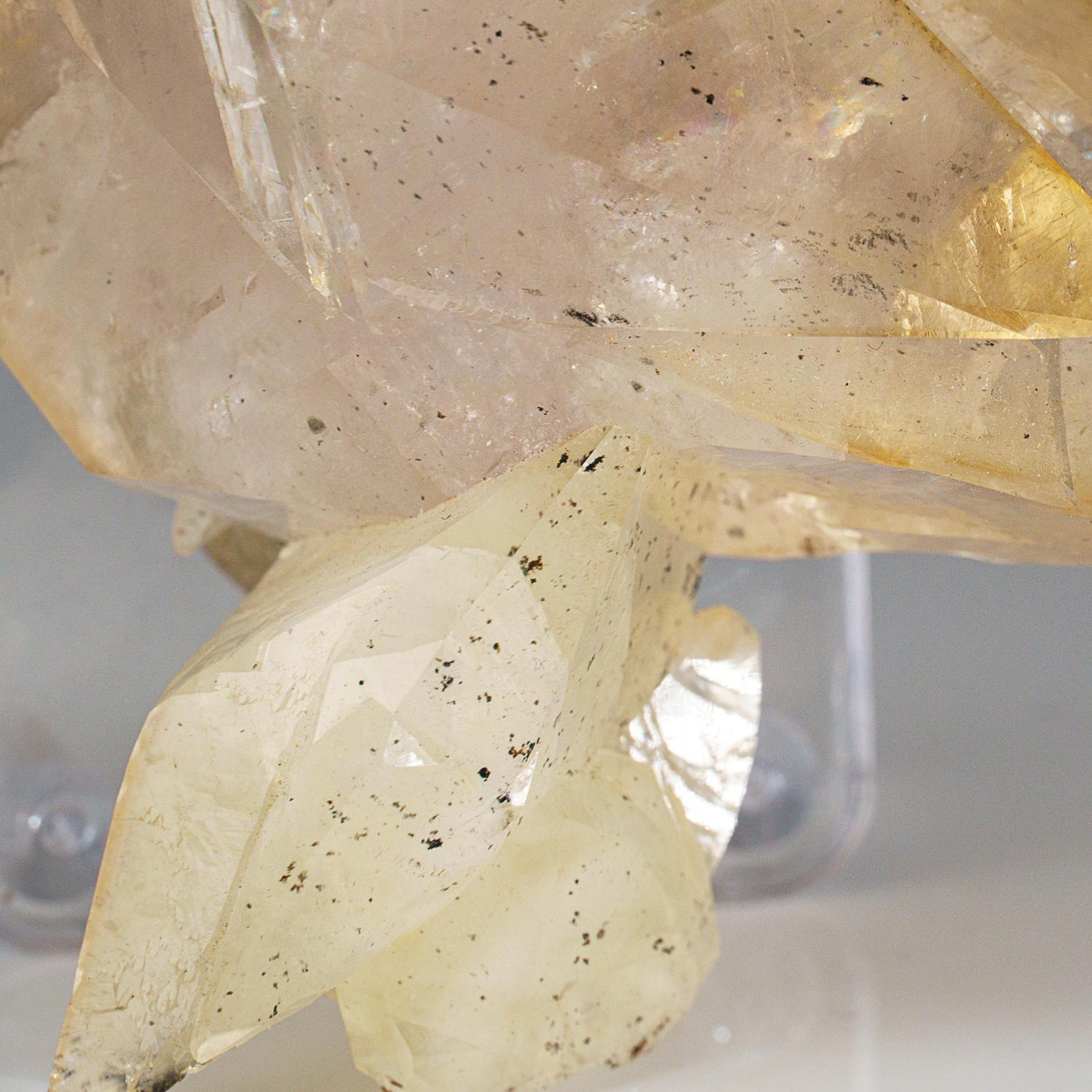 Contemporary Twinned Golden Calcite Crystal from Elmwood Mine, Tennessee (260.6 grams) For Sale