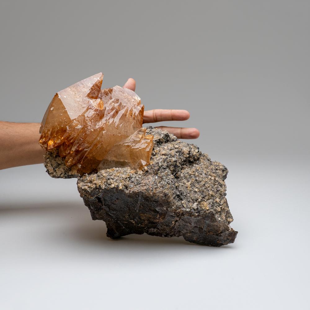Americano Cristallo gemellato di calcite dorata dalla miniera di Elmwood, Tennessee in vendita