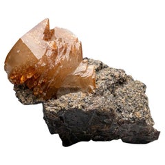 Twinned Goldener Calcite-Kristall aus der Elmwood-Mine, Tennessee