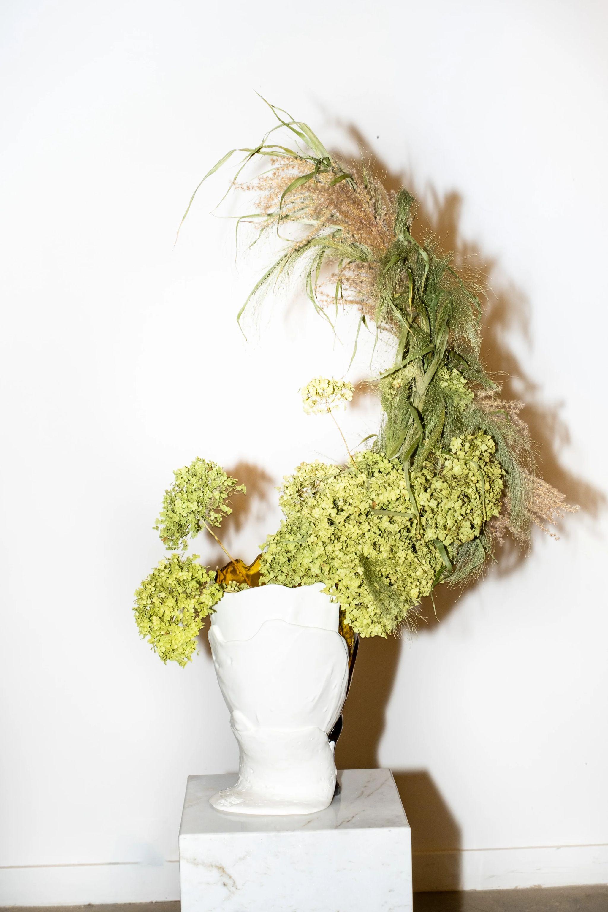 Twins C Vase (Large), Clear Amber and Matte White by Gaetano Pesce In New Condition In Toronto, CA