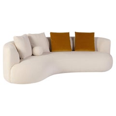 Divano Twins Large Curved di Rute Martins, in ciniglia beige e laccato nero