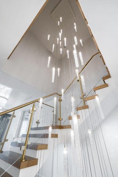 Twist 19 Mixed Size Blown Glass Chandelier for Foyer or Entryway by Shakuff