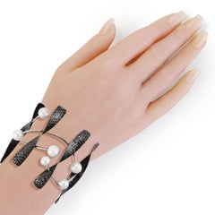 Twist and Turns Cuff Bracelet With Freshwater Pearls and Diamonds in 18K Gold