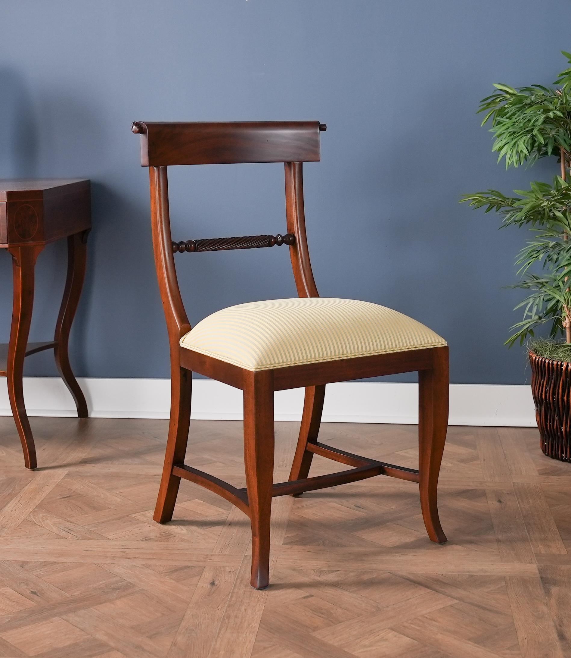 Sedie con schienale a torsione, set da 10 in vendita 6