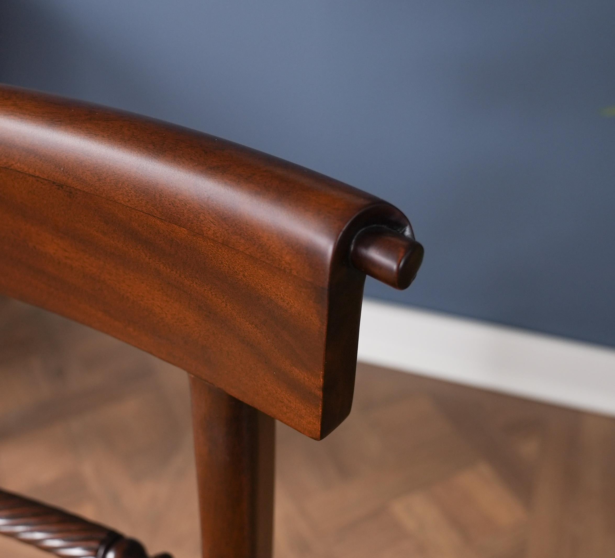 Sedie con schienale a torsione, set da 10 in vendita 13