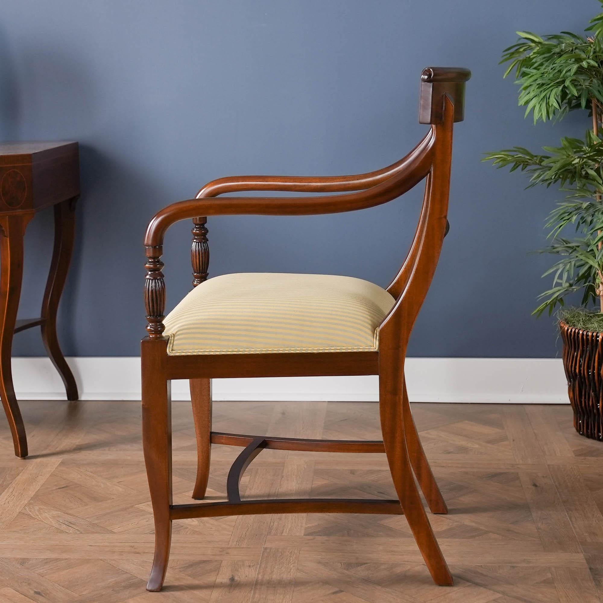 Chippendale Sedie con schienale a torsione, set da 10 in vendita