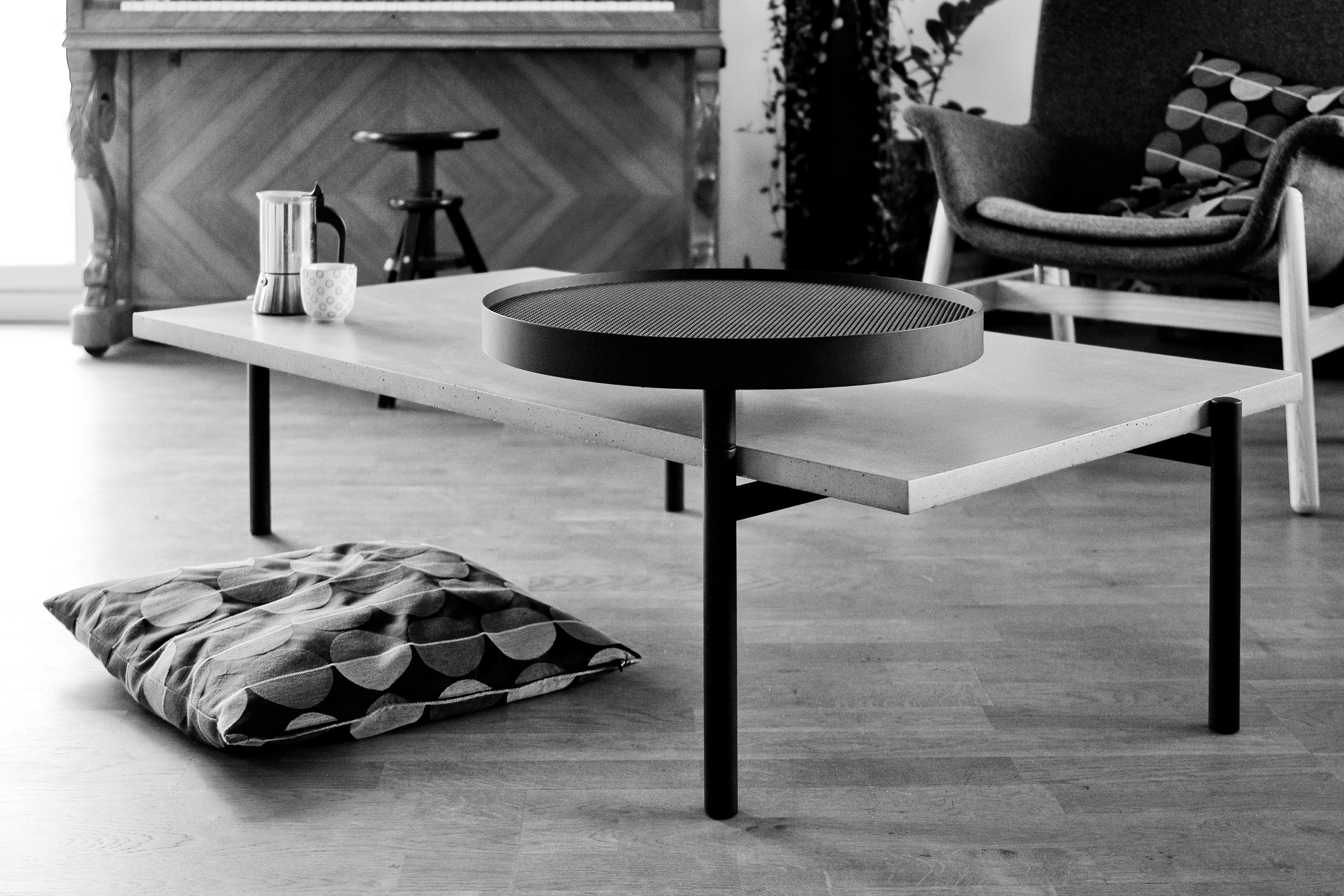 Twist Coffee Table In New Condition For Sale In VILLEFRANCHE-SUR-SAÔNE, FR