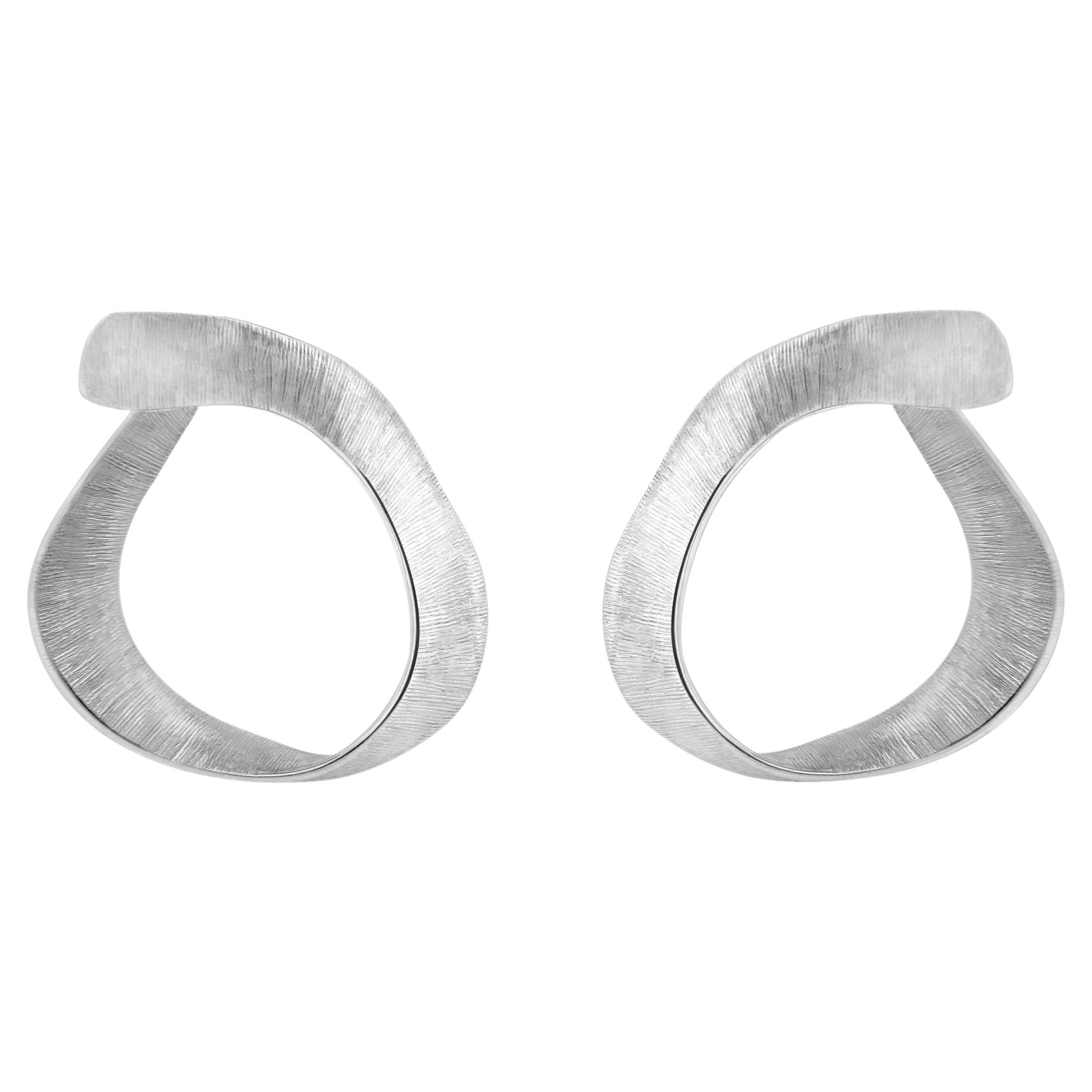 Twist Hoop Earrings, 18 karat White Gold with Silk Engraving For Sale ...