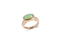 Twist Opal Ring in 18K Gold Settings