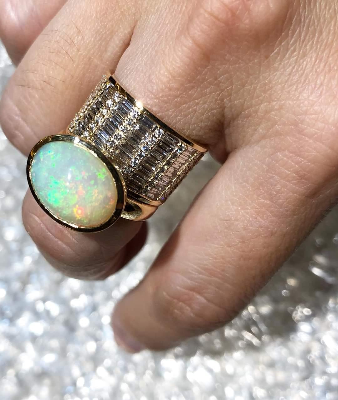 Twist Opal Ring in 18K Gold Settings For Sale 1