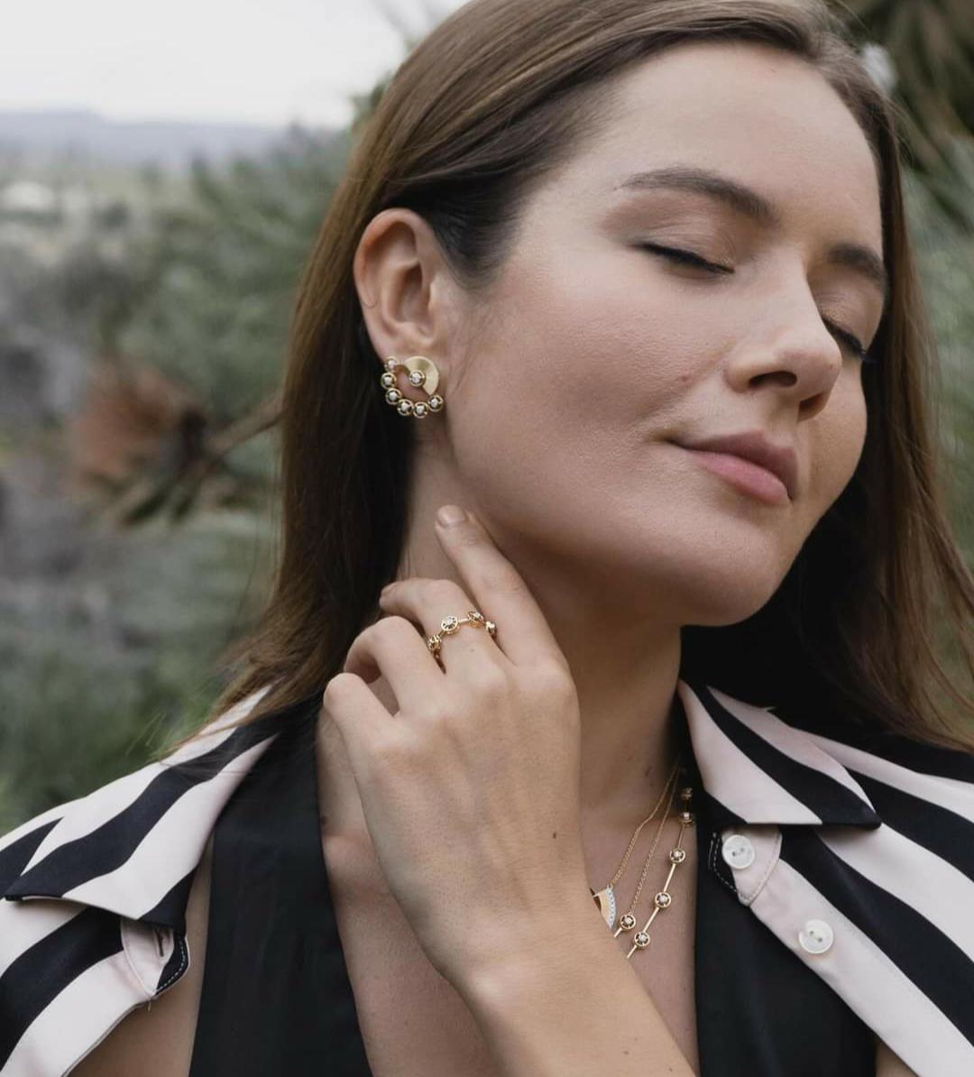 Brilliant Cut Twist Reflection Diamond Petite Double Jacket Earrings in 18K Gold For Sale