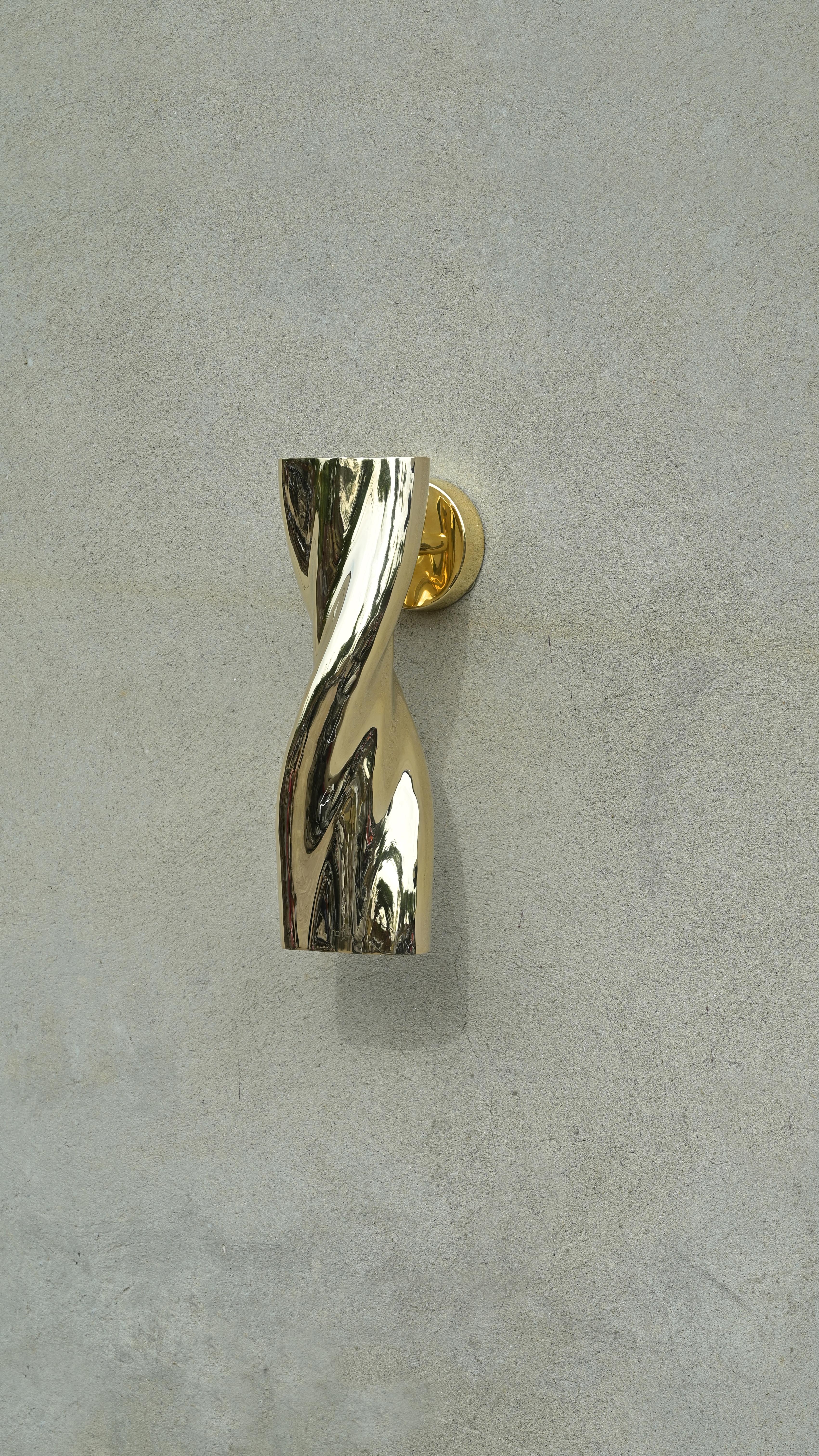 Lámpara de pared Twist de Studio Namit Khanna en venta 2