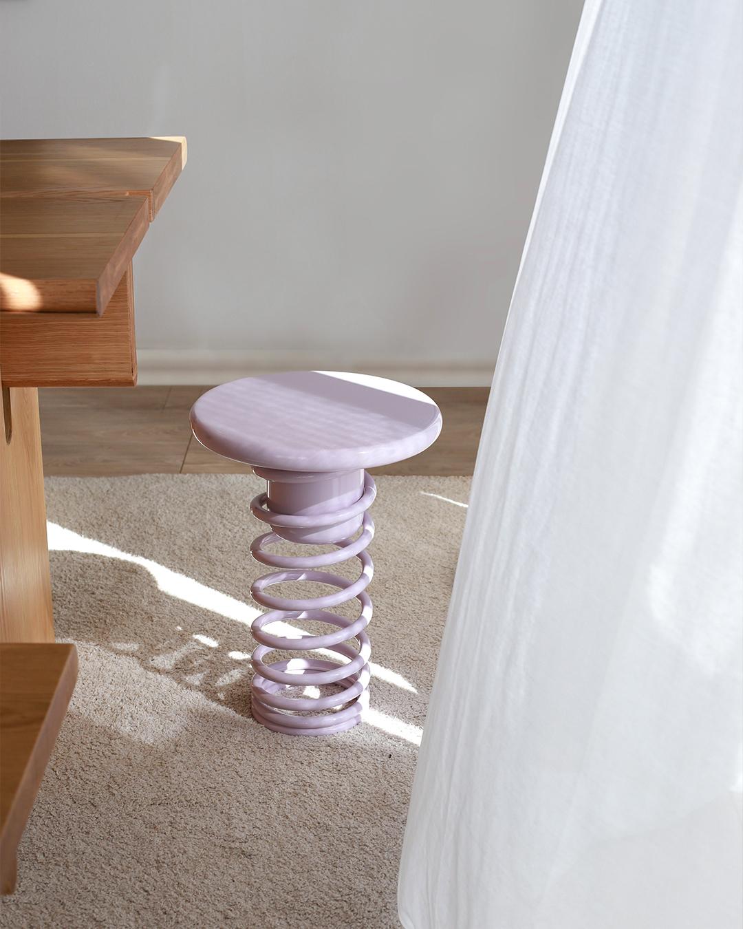 Moderno Twist con look fantastico, lilla in vendita