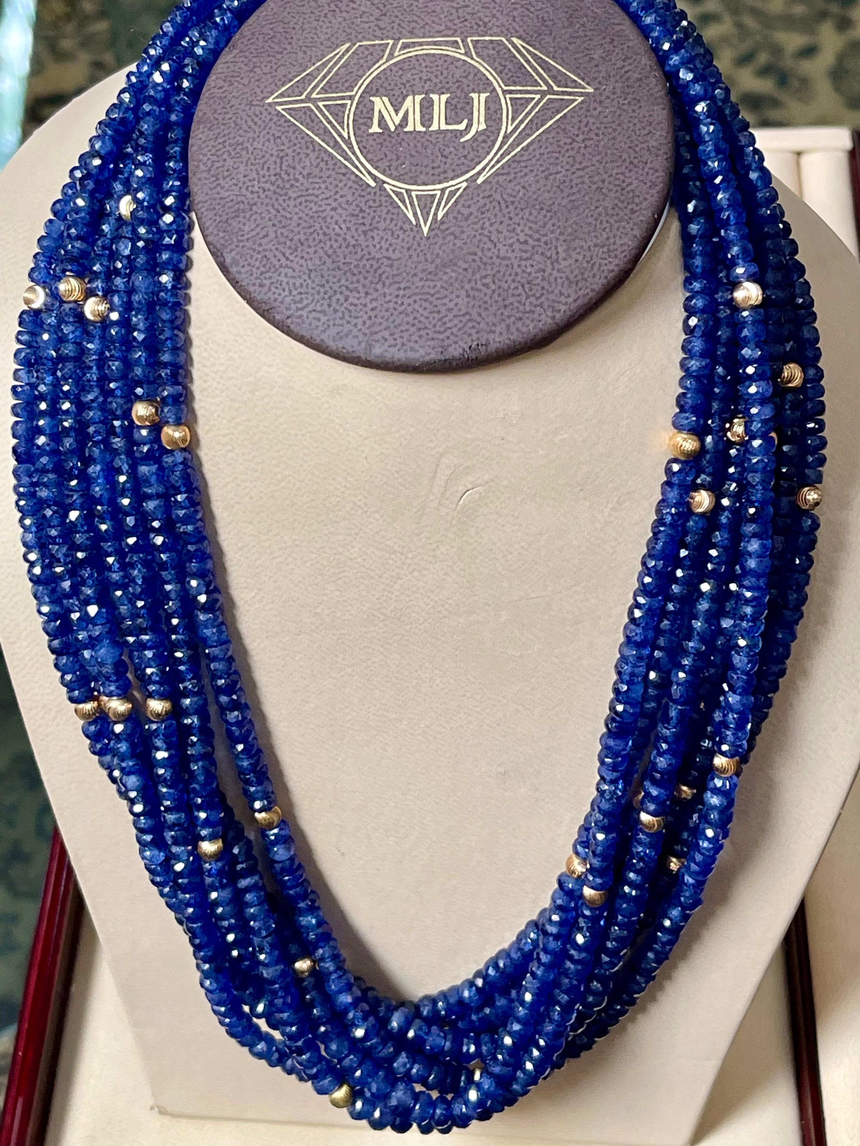 Collier torsadé à sept rangs de perles de tanzanite naturelle 1275 carats + or 14 carats en vente 8