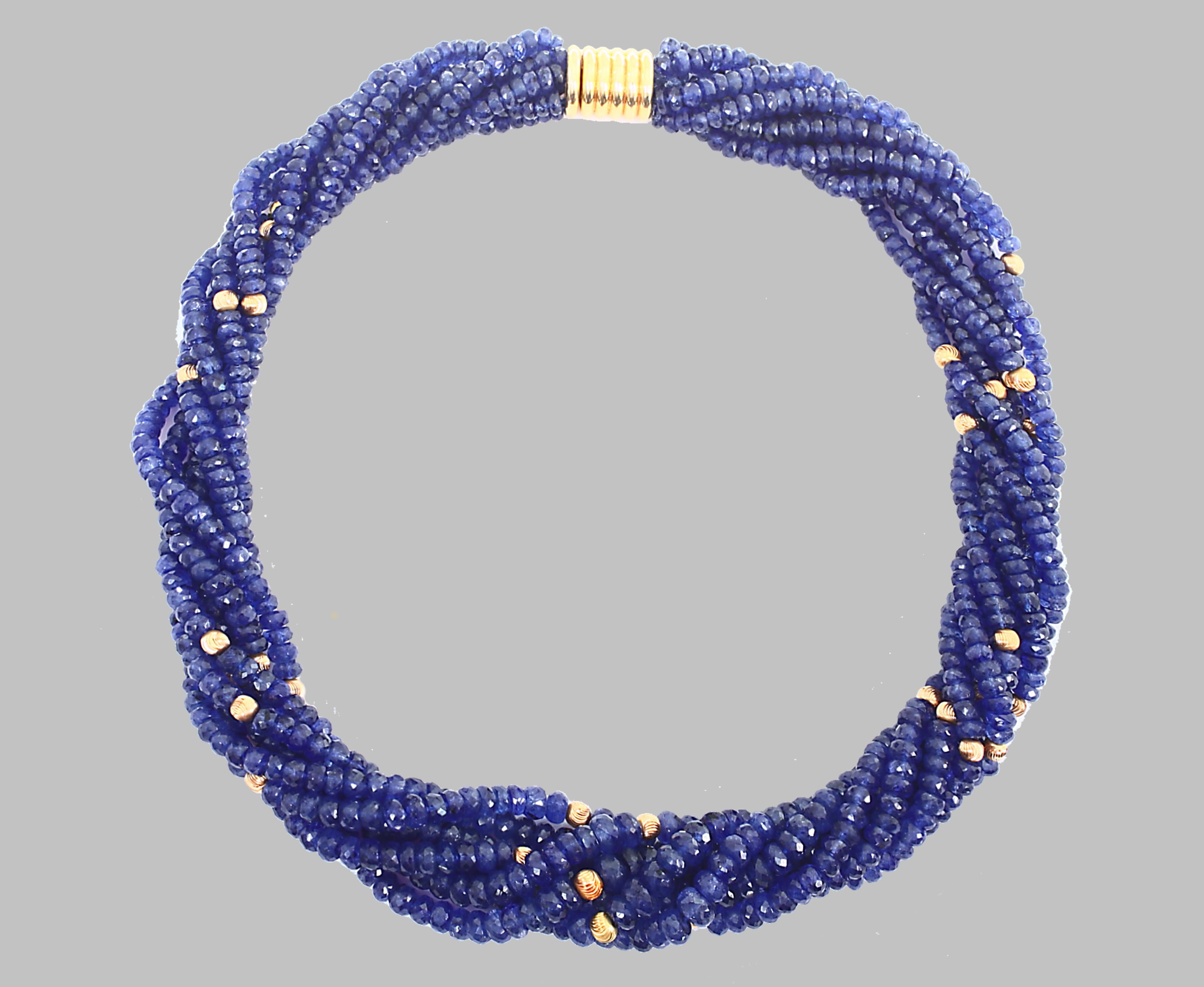 Perle Collier torsadé à sept rangs de perles de tanzanite naturelle 1275 carats + or 14 carats en vente