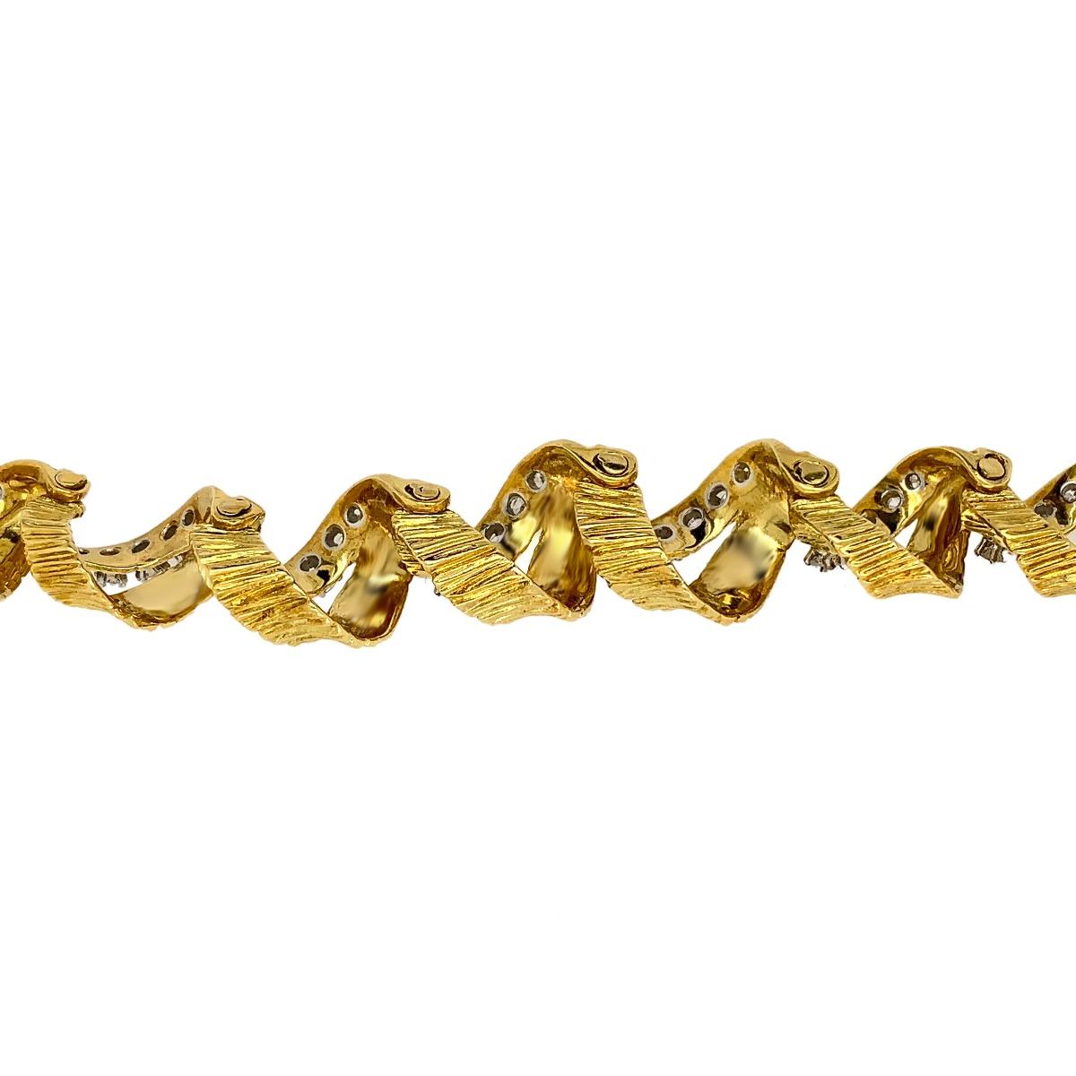Twisted 18 Karat Yellow Gold Diamond Necklace In Excellent Condition For Sale In New York, NY
