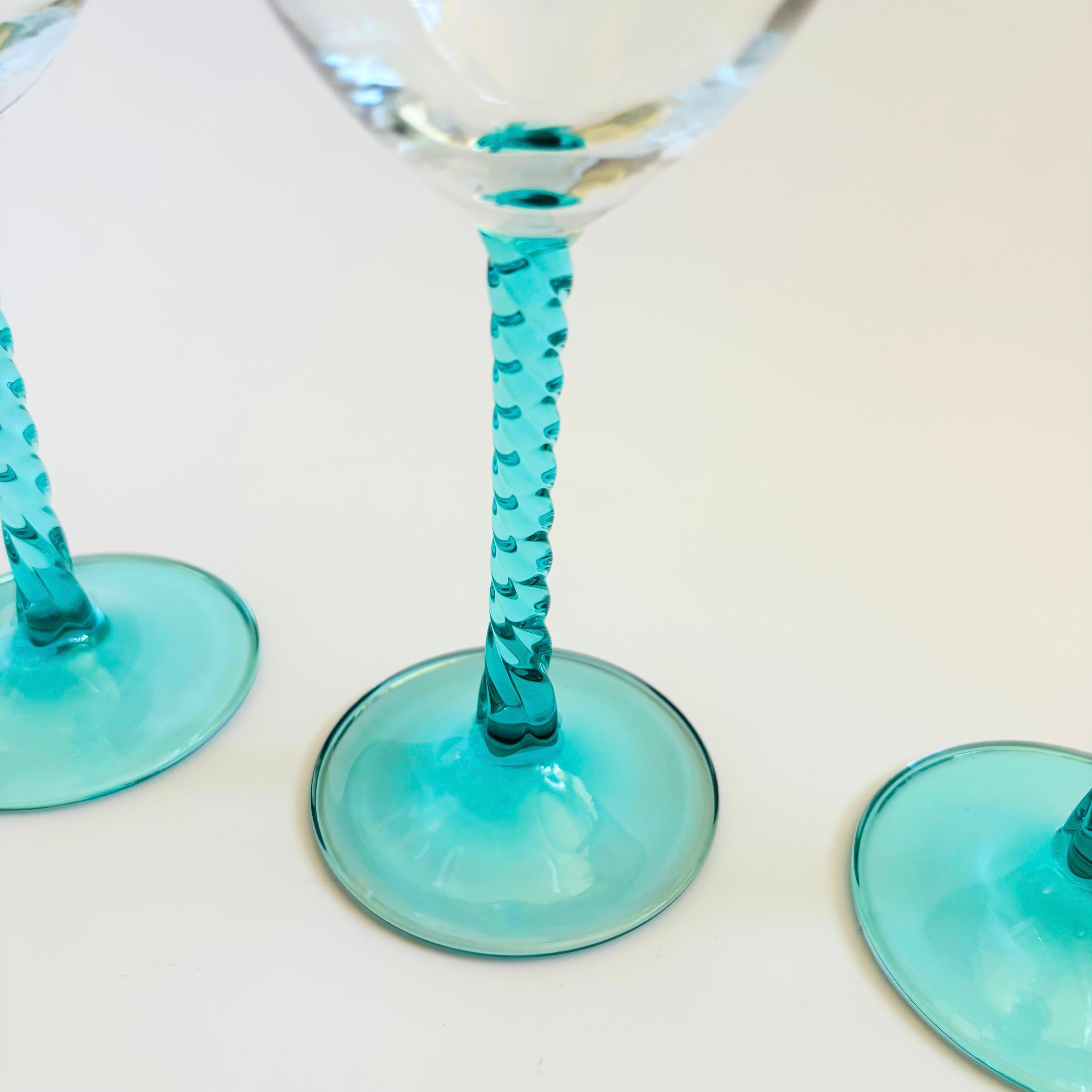 Twisted Aqua Stem Wine Glasses by Cristal D'Arques - Durand - Set of 4 In Good Condition For Sale In Fairfield, CA