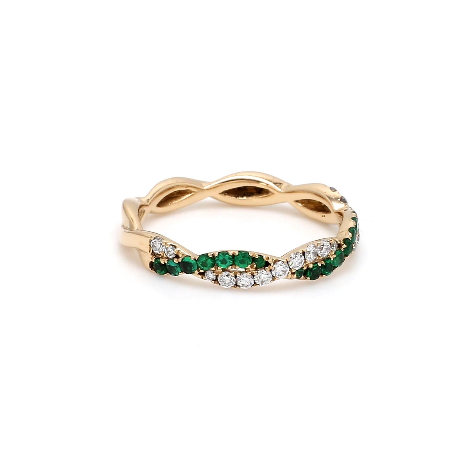 Emerald Cut Twisted Emerald Diamond 18 Karat Yellow Gold Engagement Wedding Ring
