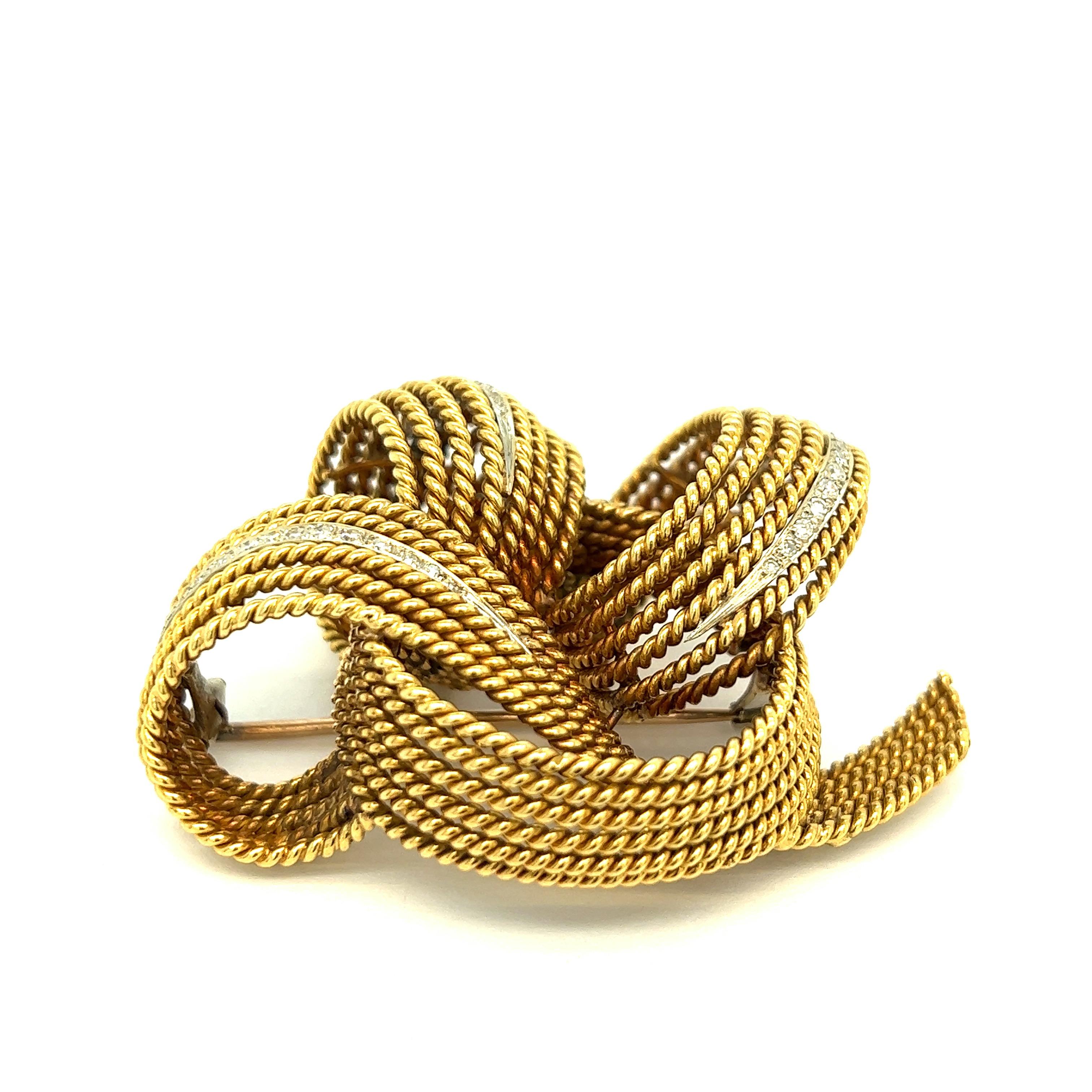 Women's Twisted Gold Diamond Ribbon Brooch For Sale