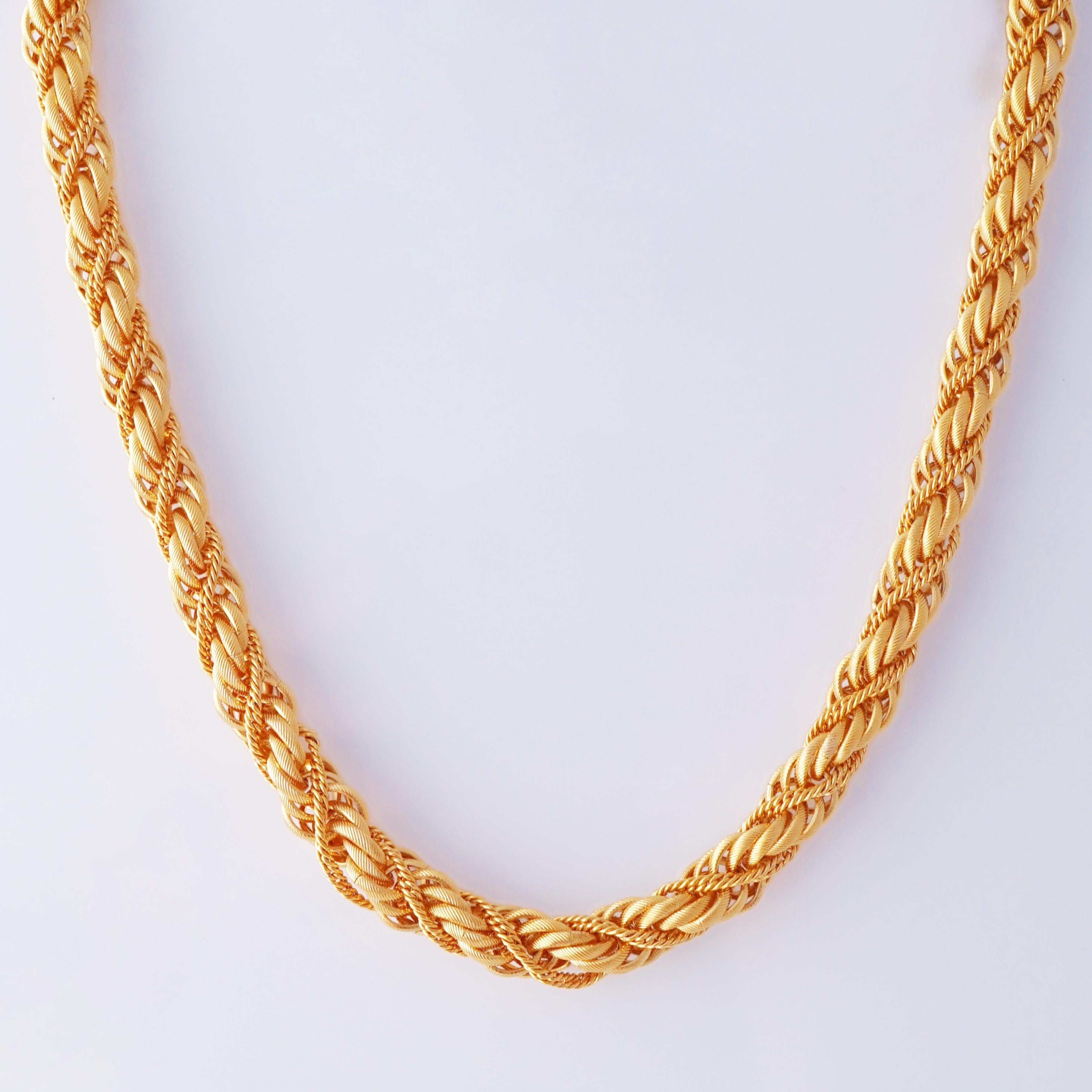 Moderno Collana girocollo con catena a corda ritorta di Monet, anni '80 in vendita