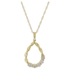 Collar Colgante de Diamantes en Forma de Pera de Cuerda Torcida en Oro Amarillo de 14 KT