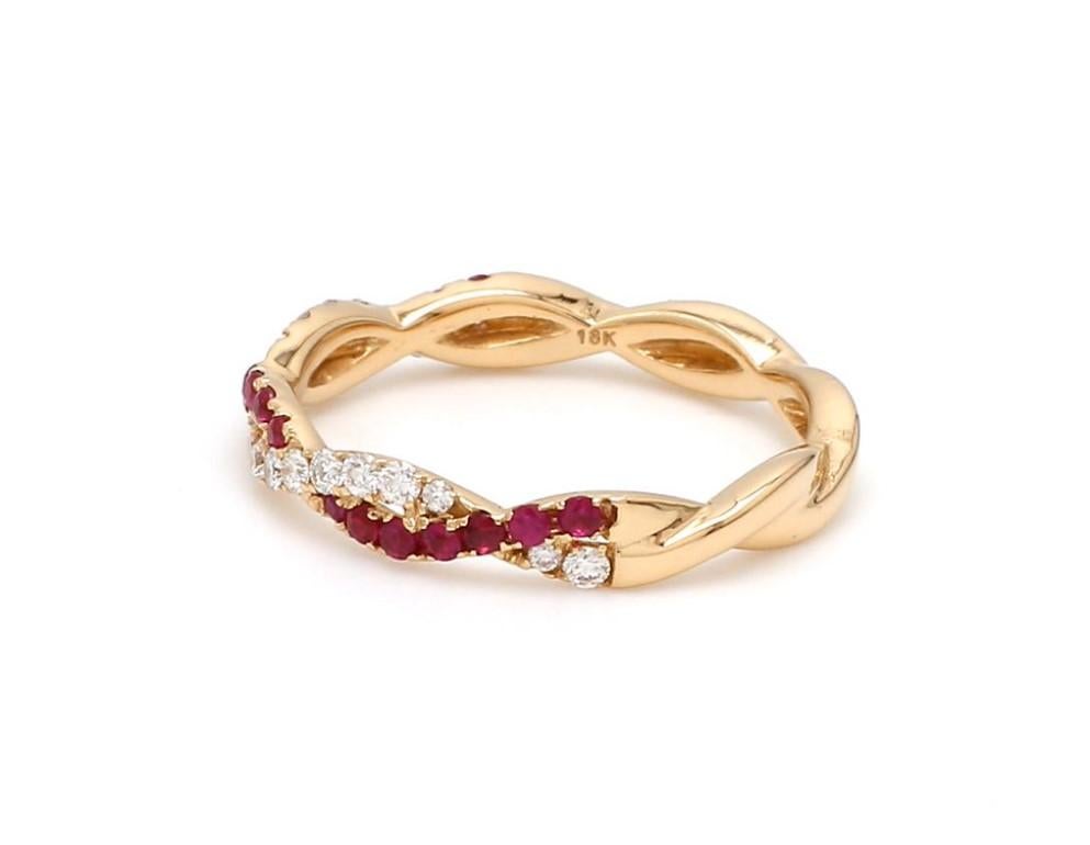 Round Cut Twisted Ruby and Diamond 18 Karat Yellow Gold Engagement Wedding Band Ring