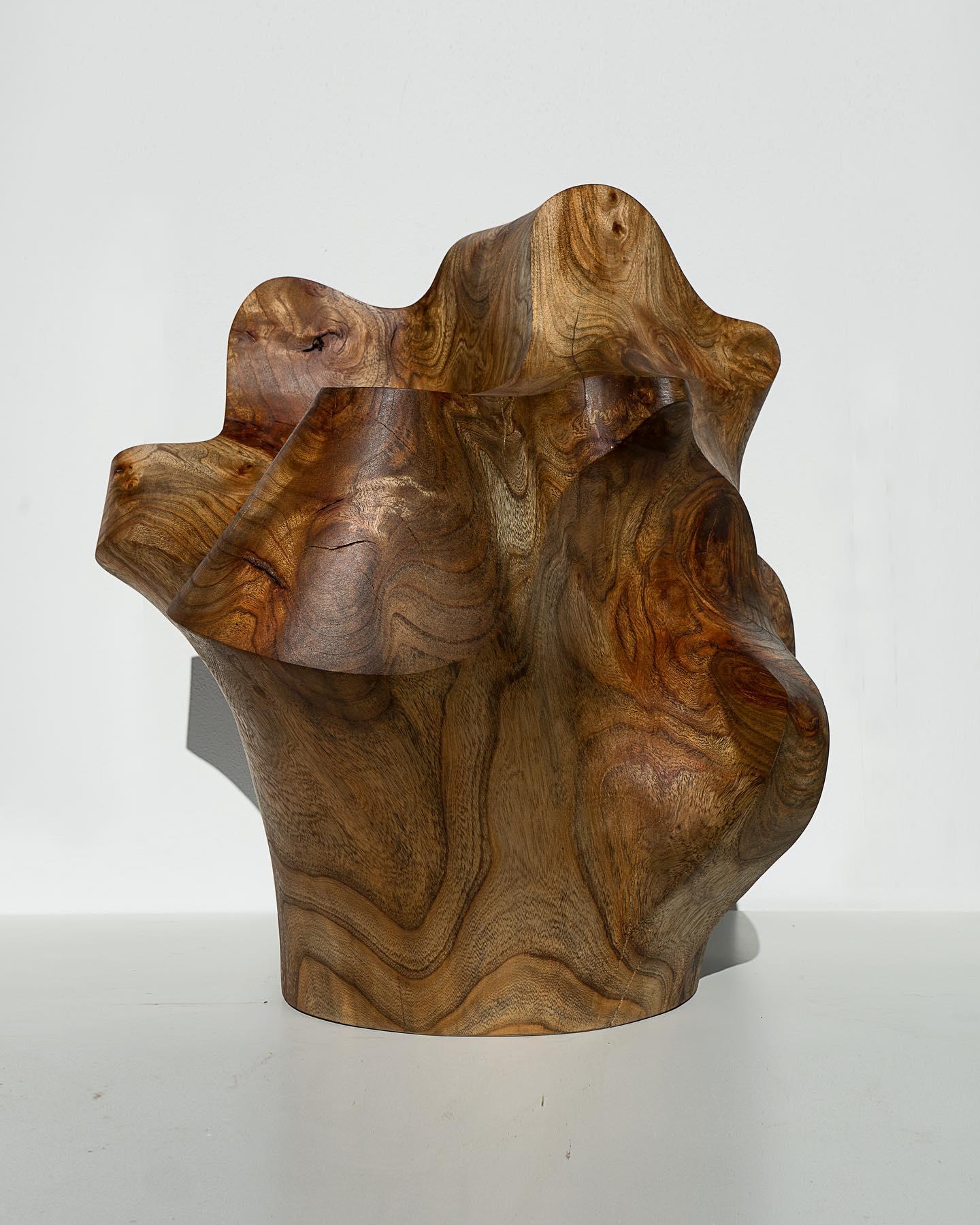 Post-Modern Twisted Table / Stool by Touch With Eyes For Sale