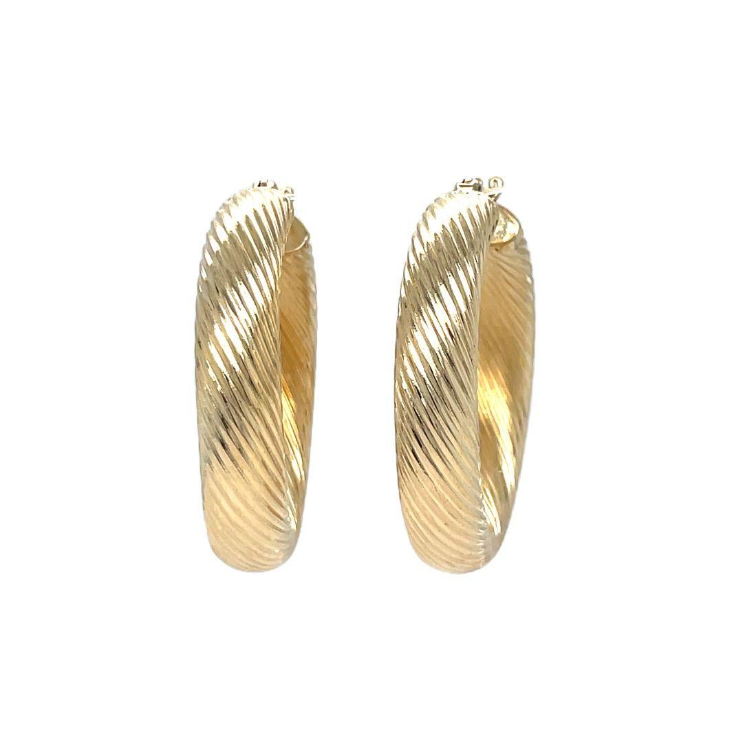 Twisted Tube Hoop Earrings 14K Yellow Gold 35mm In Excellent Condition For Sale In beverly hills, CA