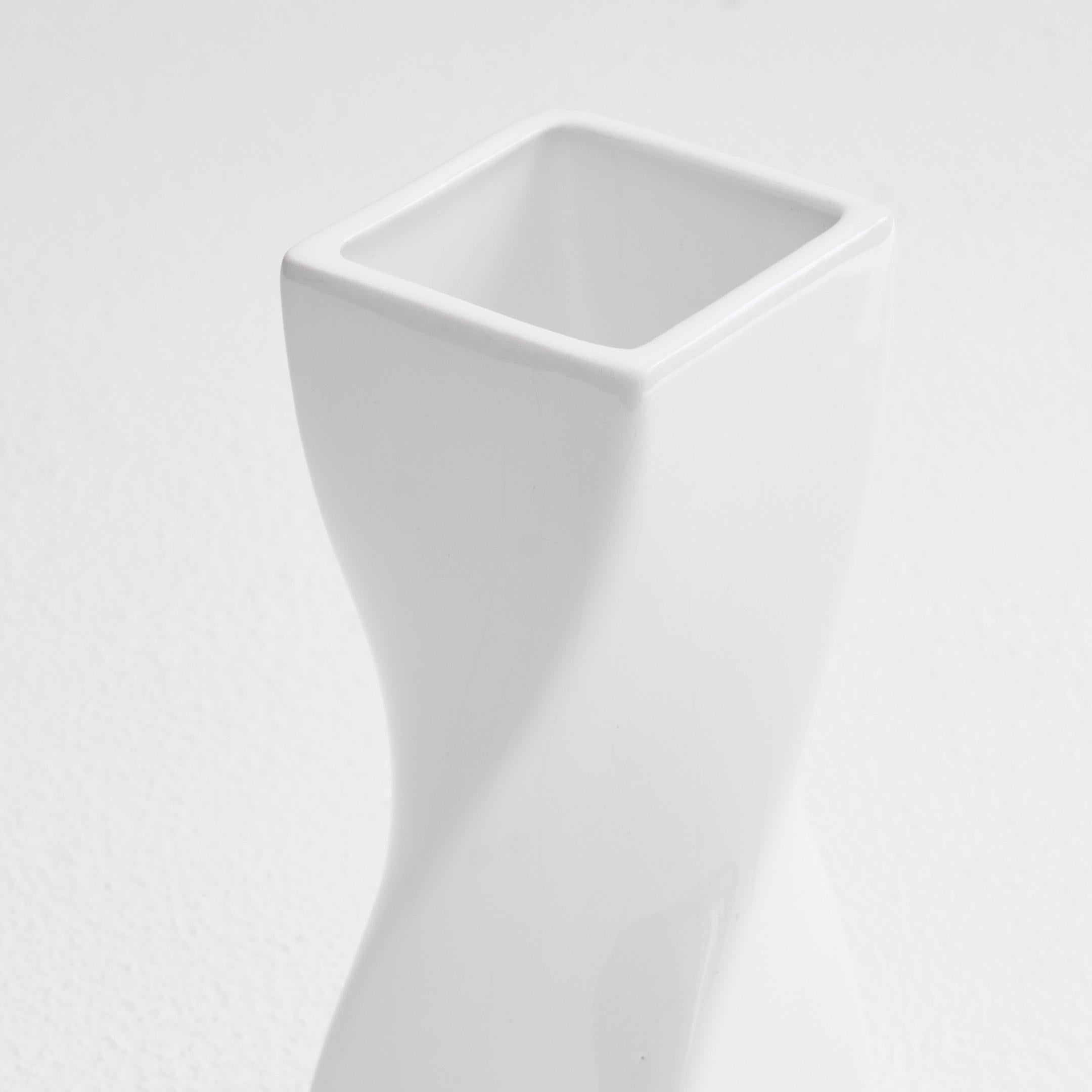 Mid-Century Modern Twisted Vase in White Glazed Ceramic 1980s For Sale