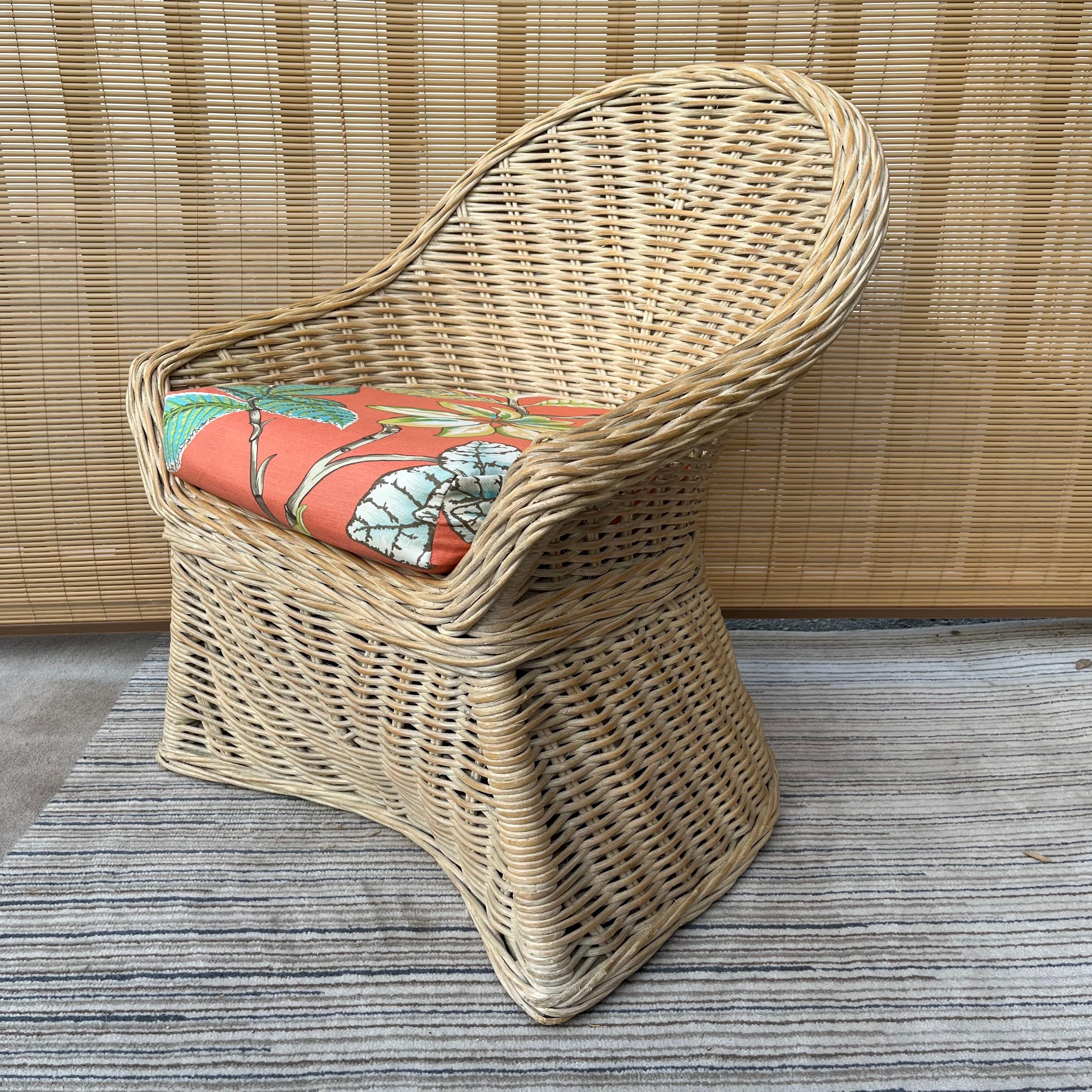 Twisted Washed White Rattan Coastal Style Barrel Back Lounge Chair For Sale 3
