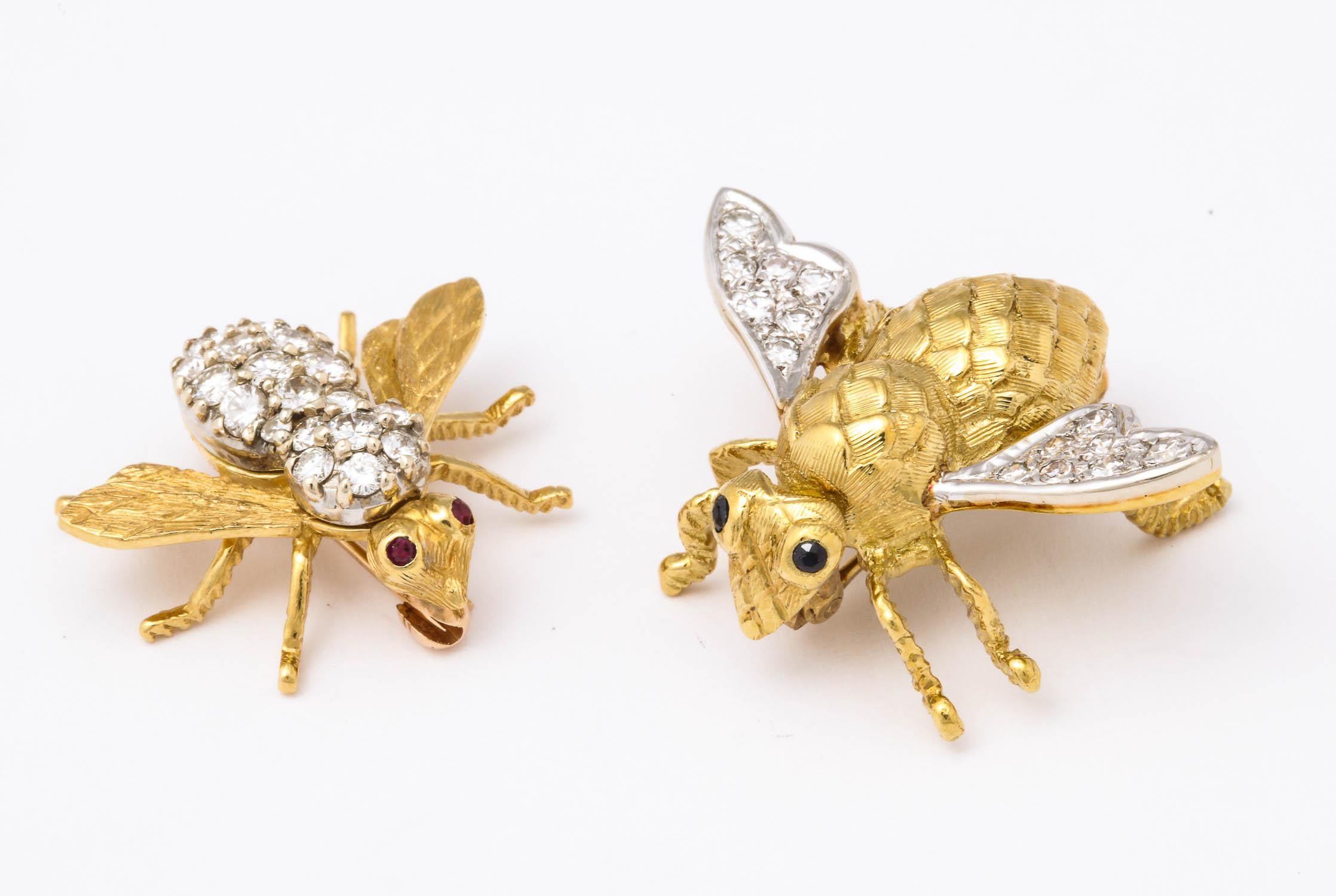 Contemporary Two 18 Karat Gold and Diamond Bee Pins Handcrafted For Sale