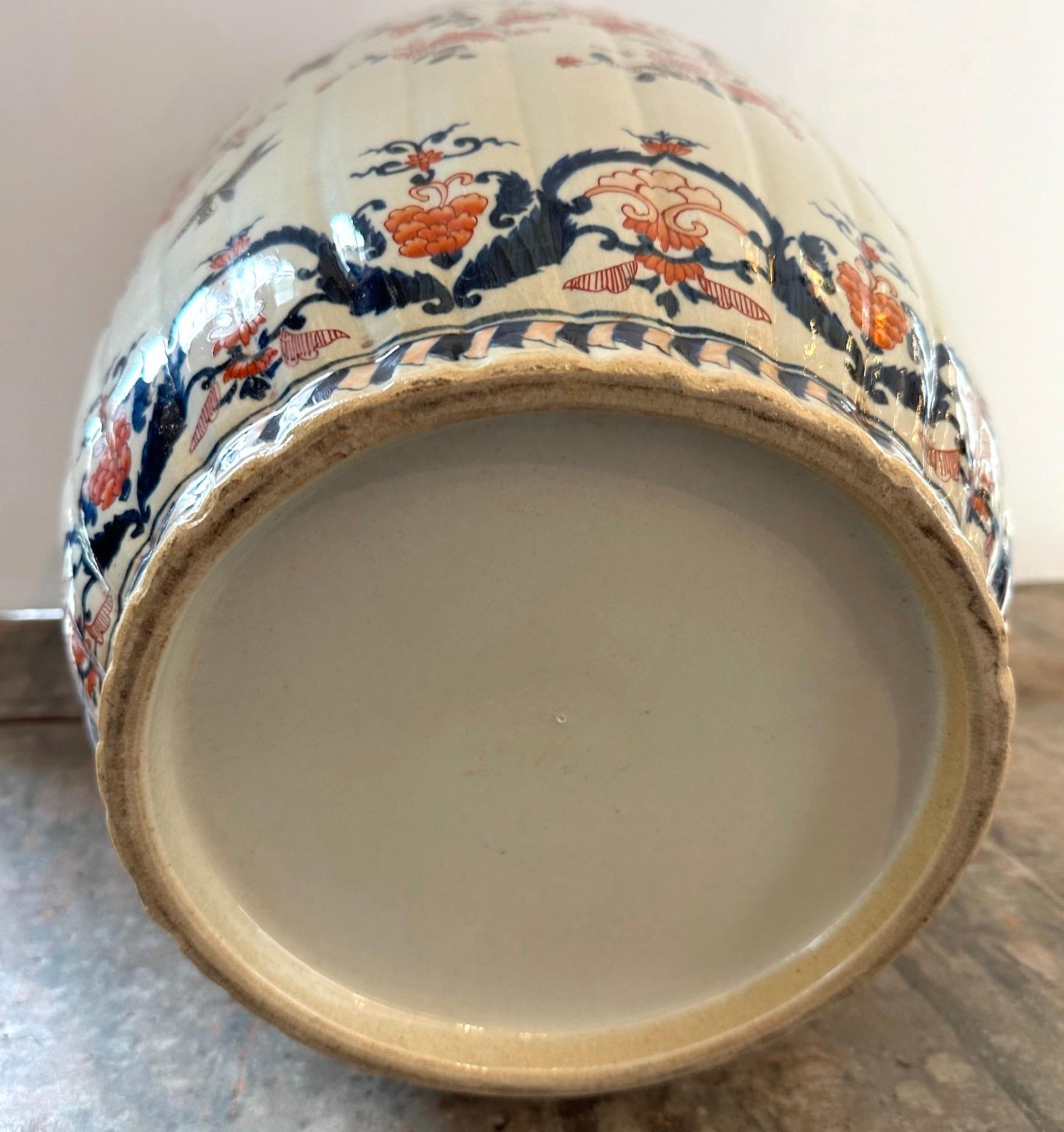 Deux pots à couvercle Imari des années 1900 en vente 3