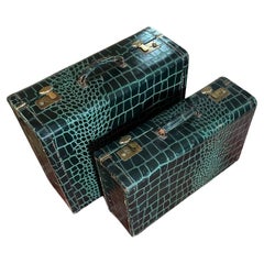 Due valigie in pelle goffrata verde Royalshire Ever-Wear Trunk Works degli anni '40