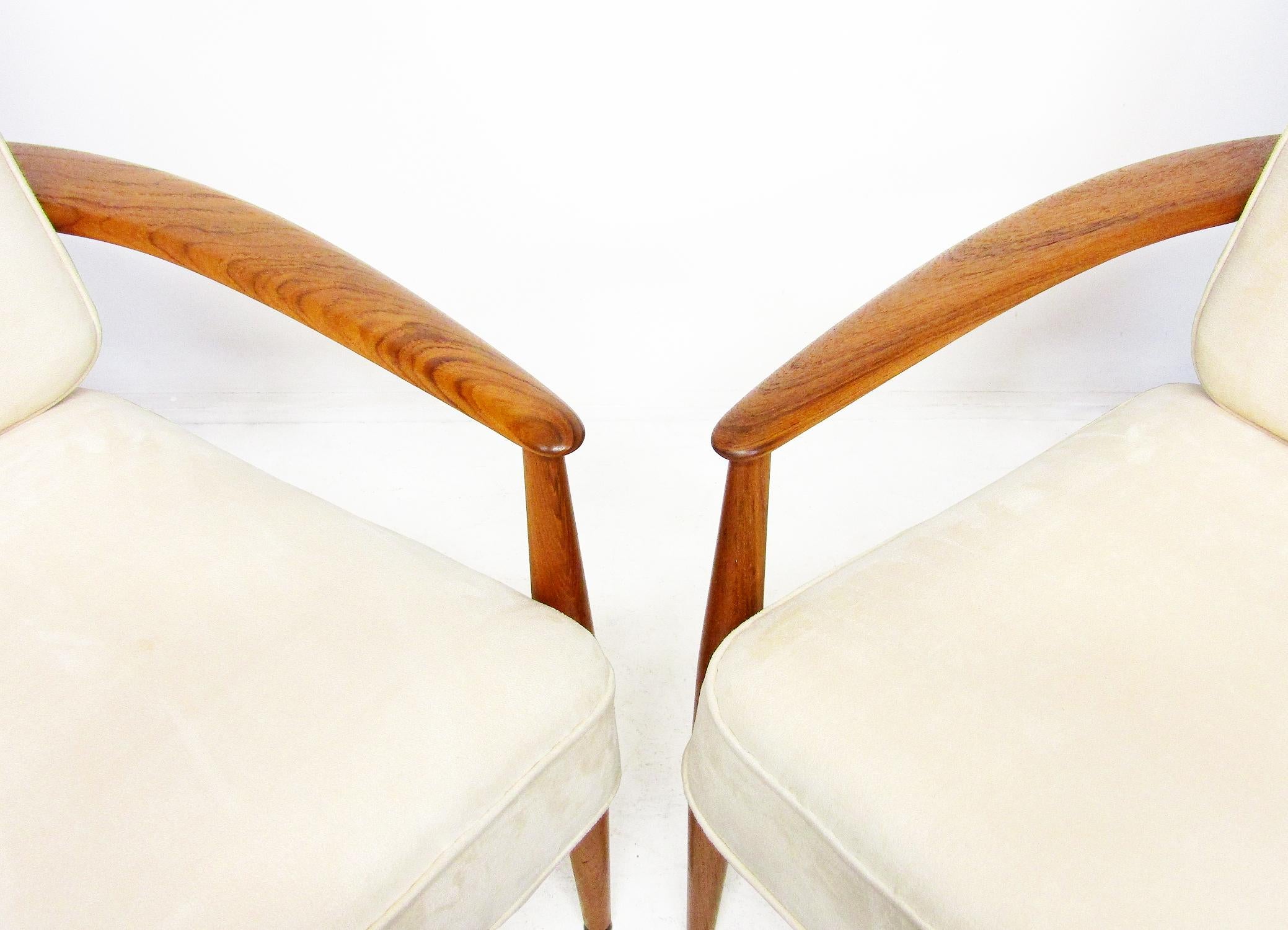 Mid-Century Modern Deux chaises longues danoises118 en teck des années 1950 par Grete Jalk en vente