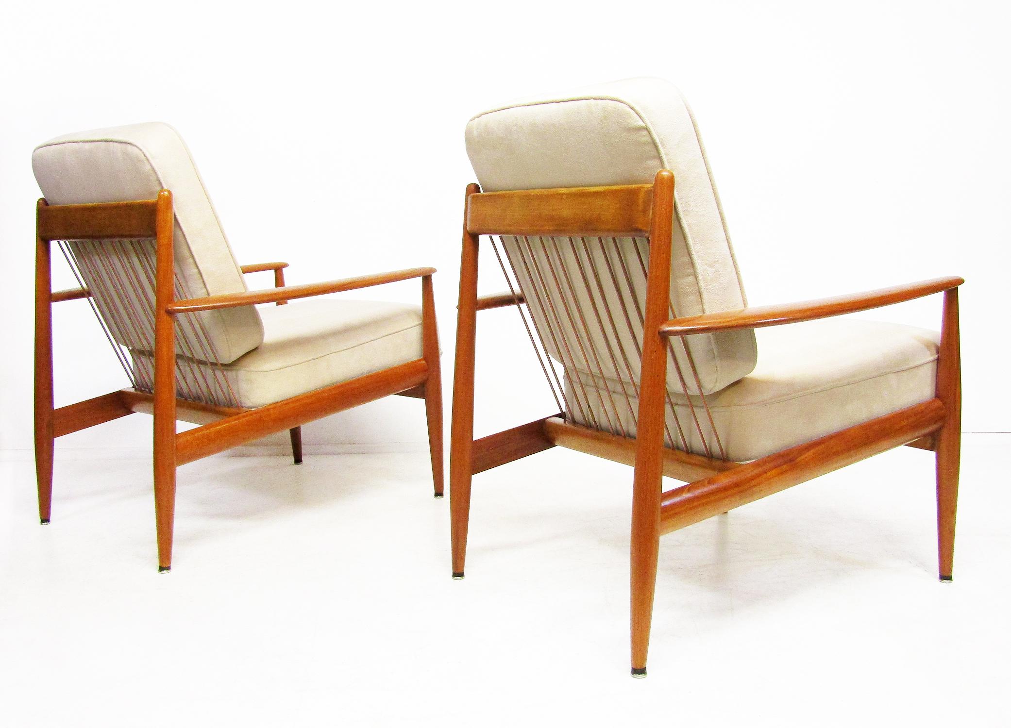 Teck Deux chaises longues danoises118 en teck des années 1950 par Grete Jalk en vente