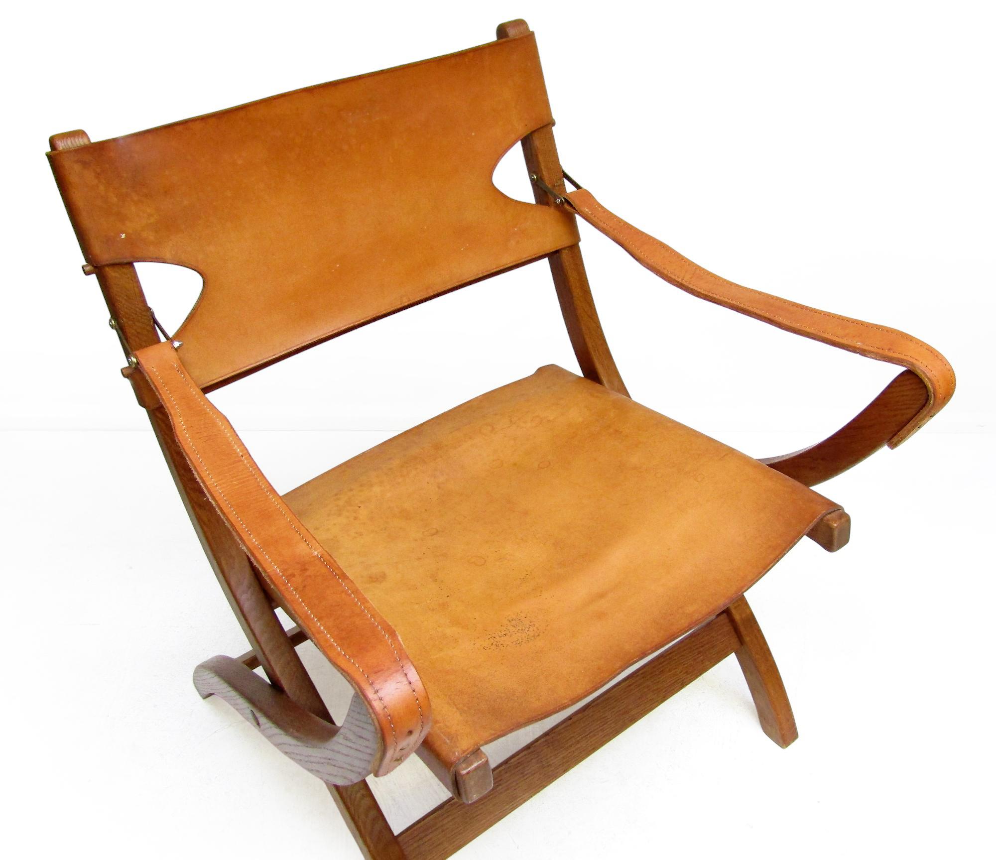 Zwei dänische Safari-Stühle aus Eiche und Leder aus den 1950er Jahren von Poul Hundevad (Dänisch) im Angebot