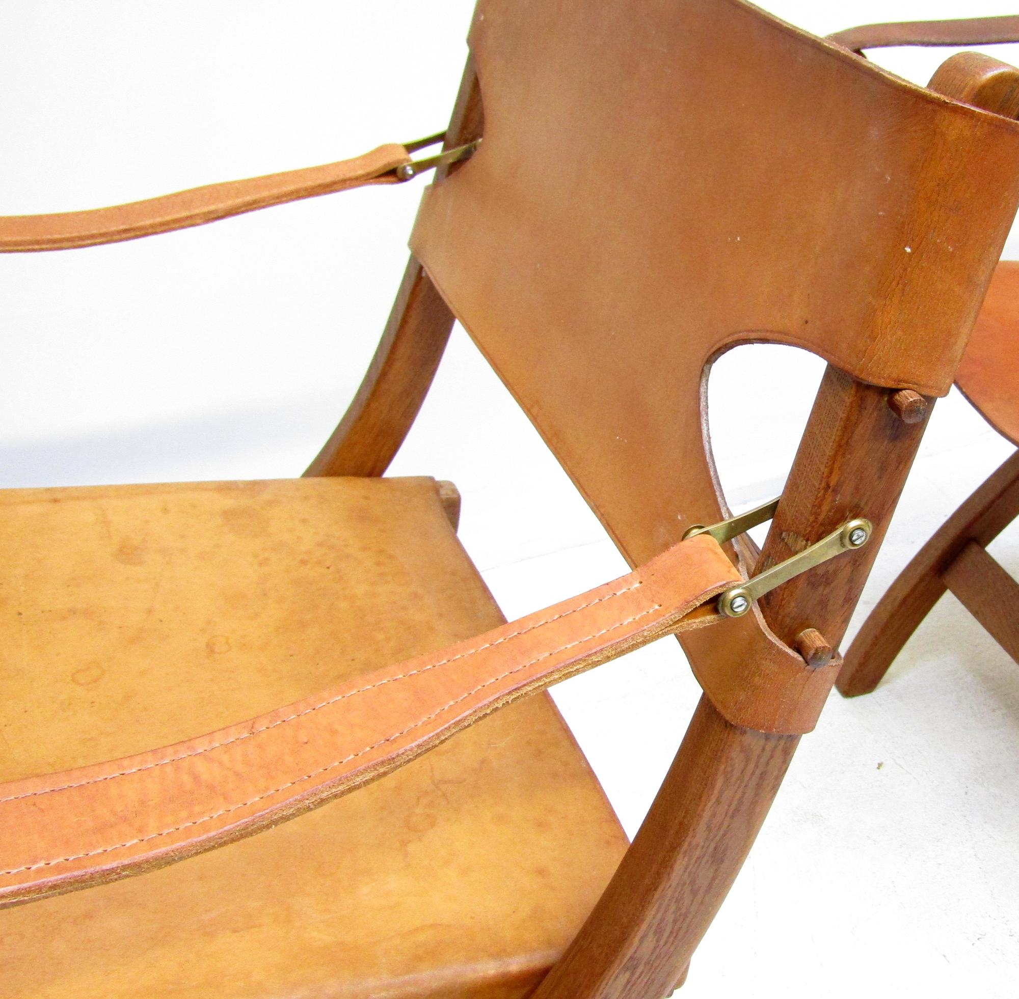 Zwei dänische Safari-Stühle aus Eiche und Leder aus den 1950er Jahren von Poul Hundevad im Angebot 2
