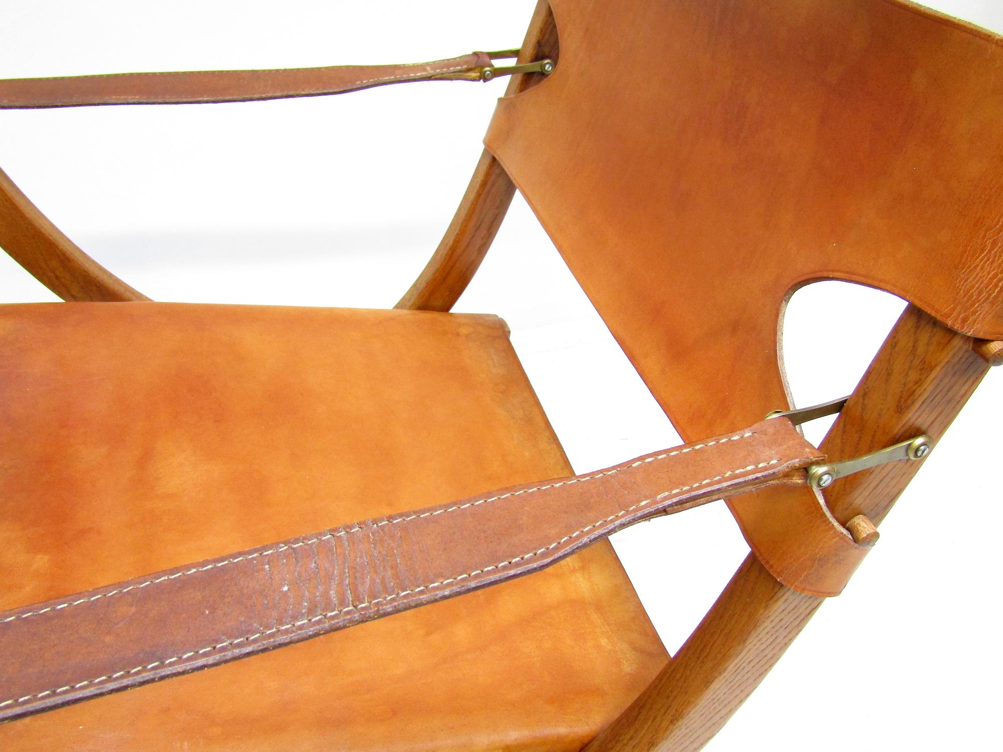 Zwei dänische Safari-Stühle aus Eiche und Leder aus den 1950er Jahren von Poul Hundevad im Angebot 3