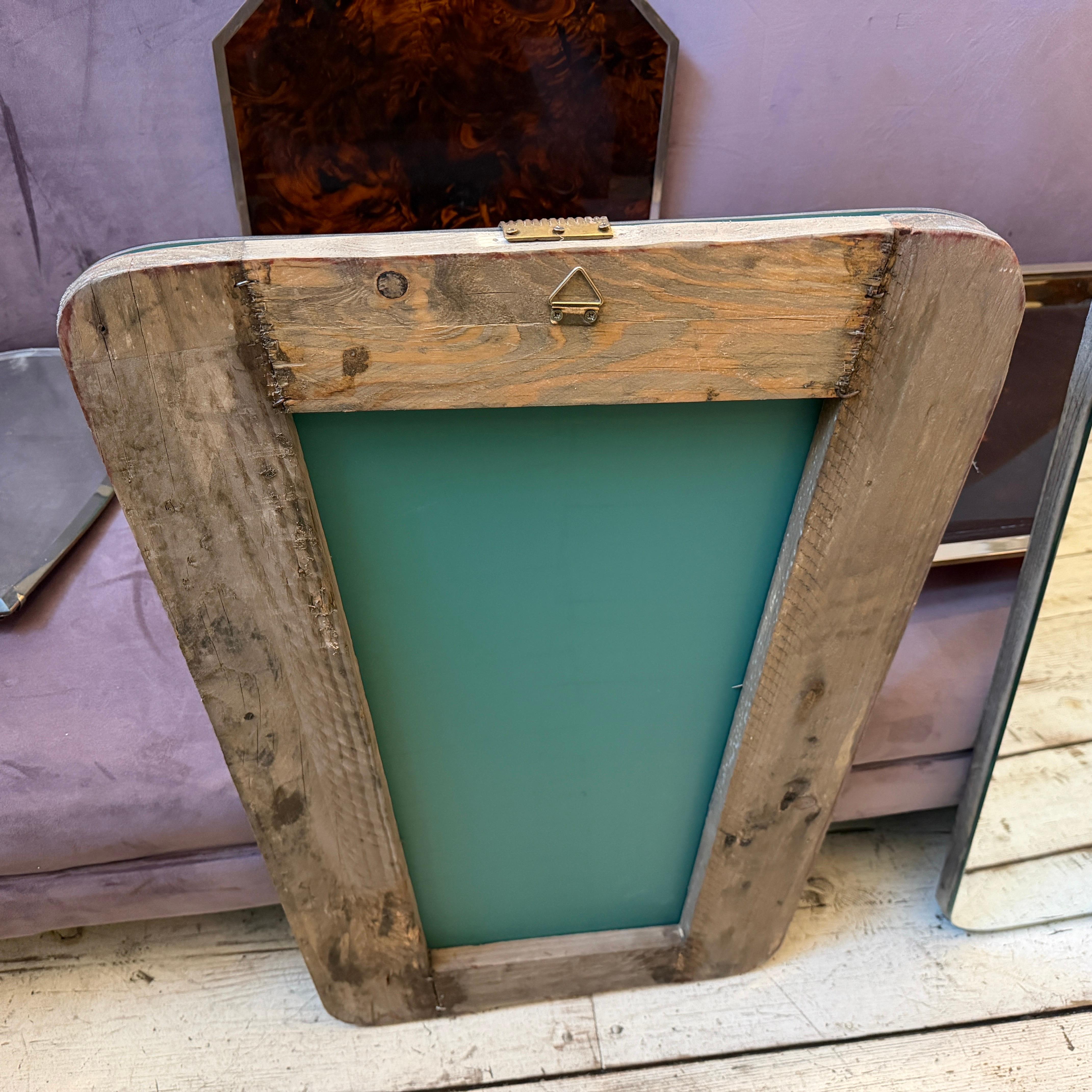 Dos espejos de pared de madera y latón modernos de mediados de siglo de estilo Gio Ponti de los años 50 Hecho a mano en venta